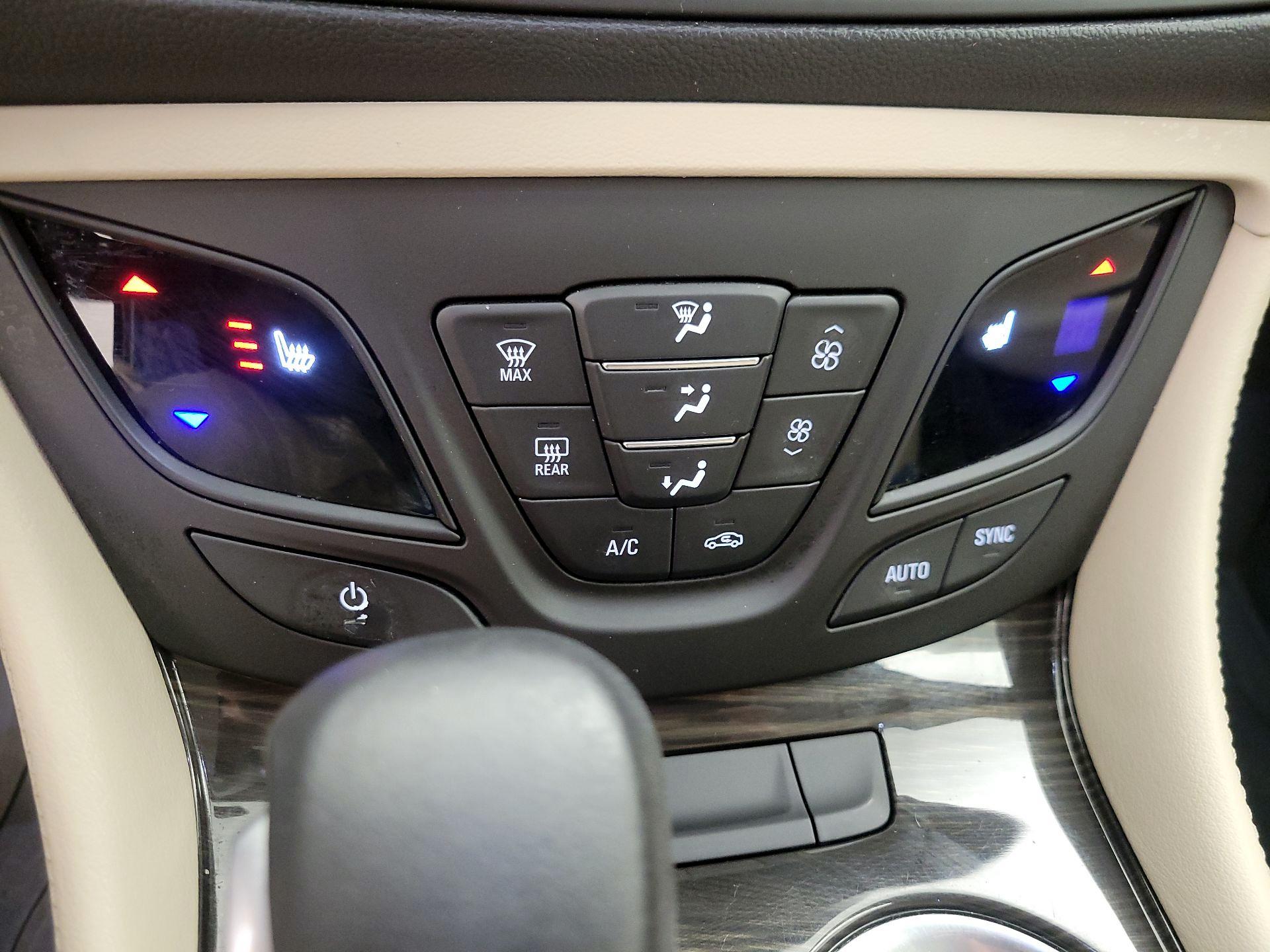 Thumbnail: 2019 Buick Envision - 16