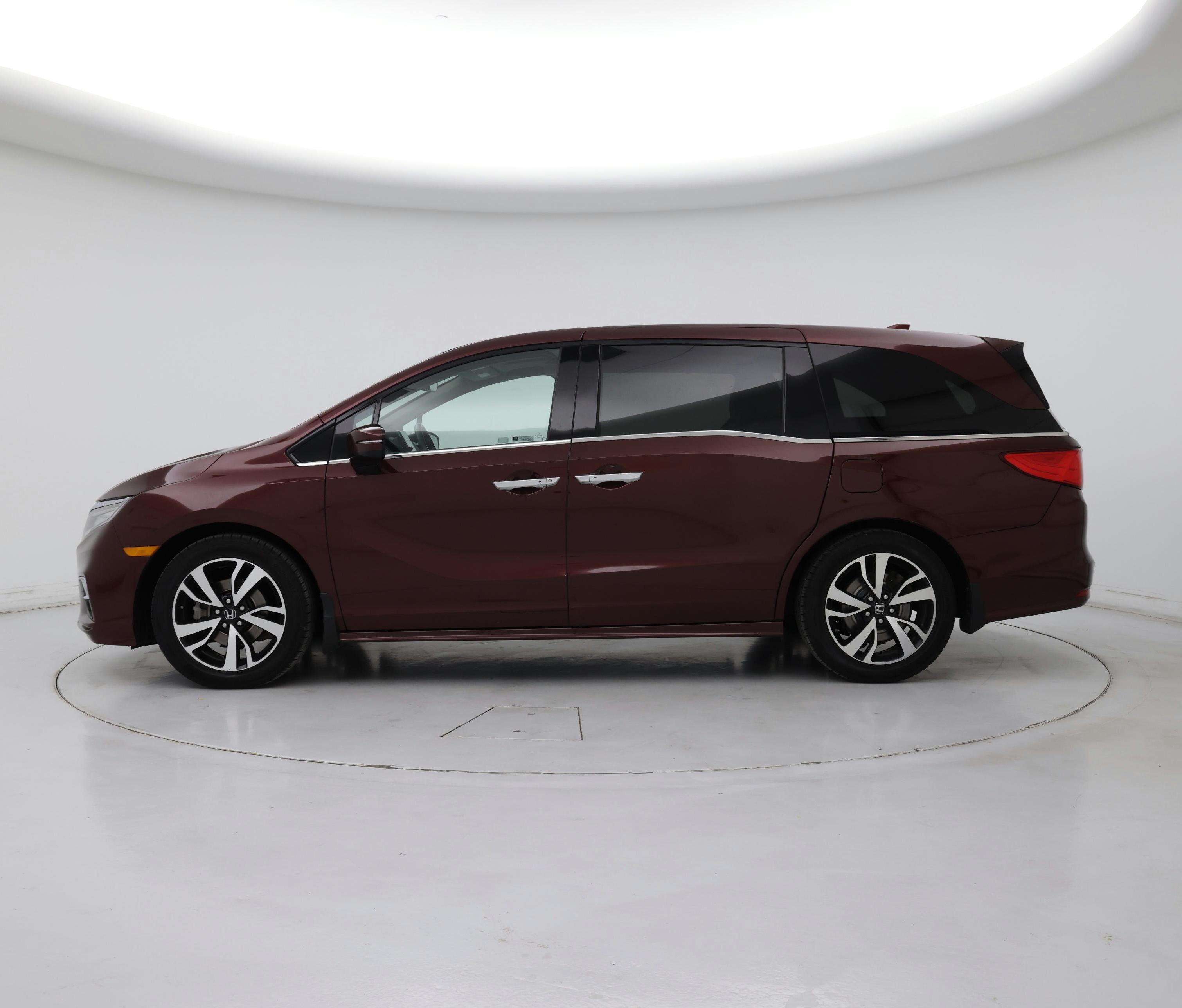 Thumbnail: 2019 Honda Odyssey - 3