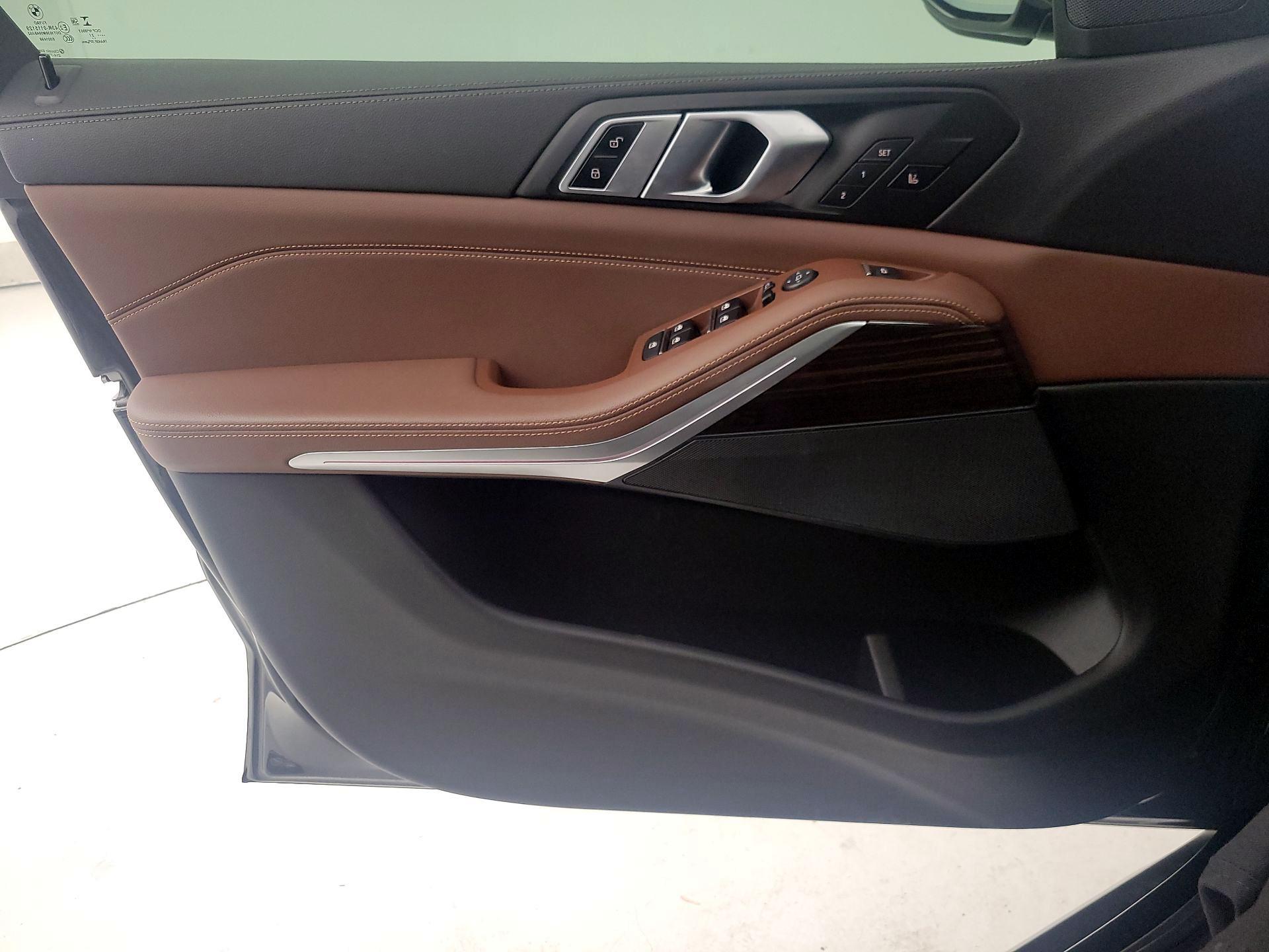 Thumbnail: 2021 BMW X5 - 12