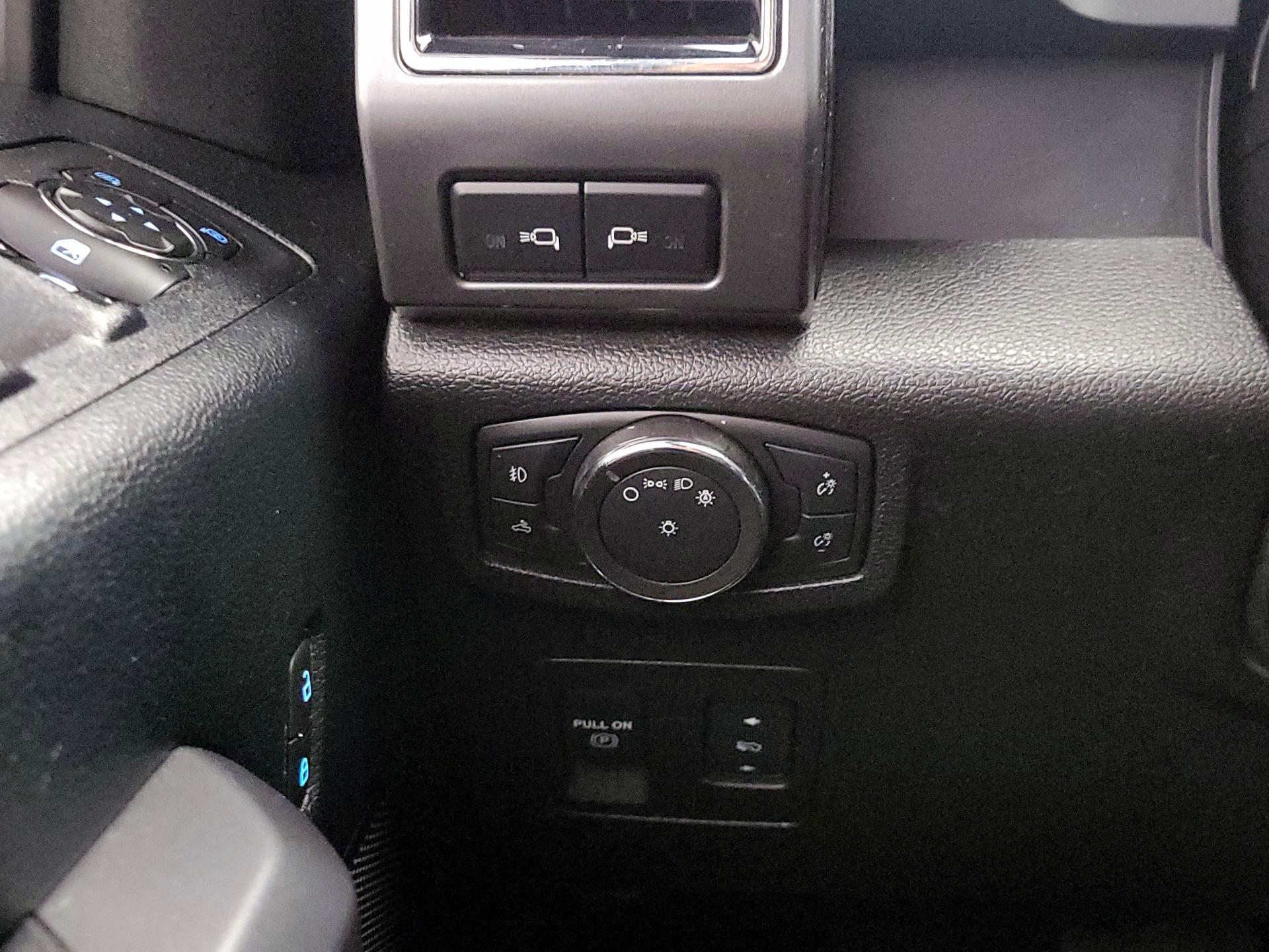 Thumbnail: 2018 Ford F-150 - 13