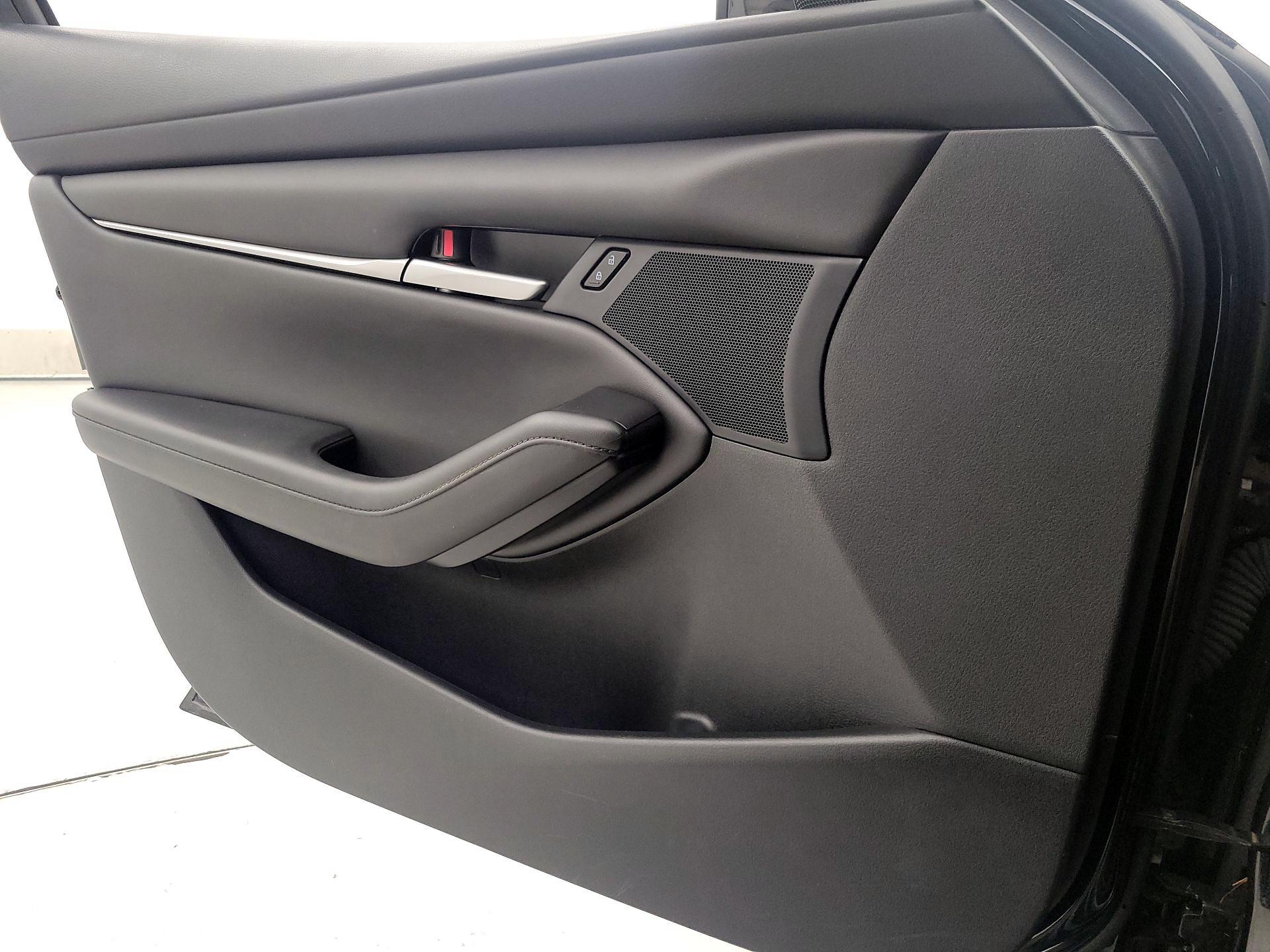 Thumbnail: 2020 Mazda Mazda3 - 12