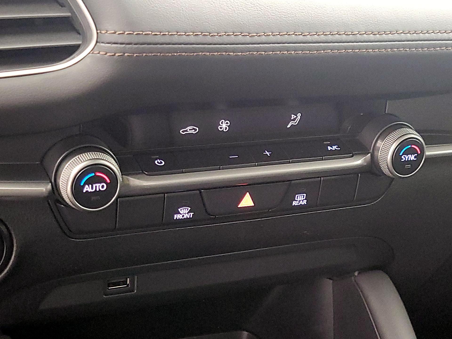 Thumbnail: 2020 Mazda Mazda3 - 17