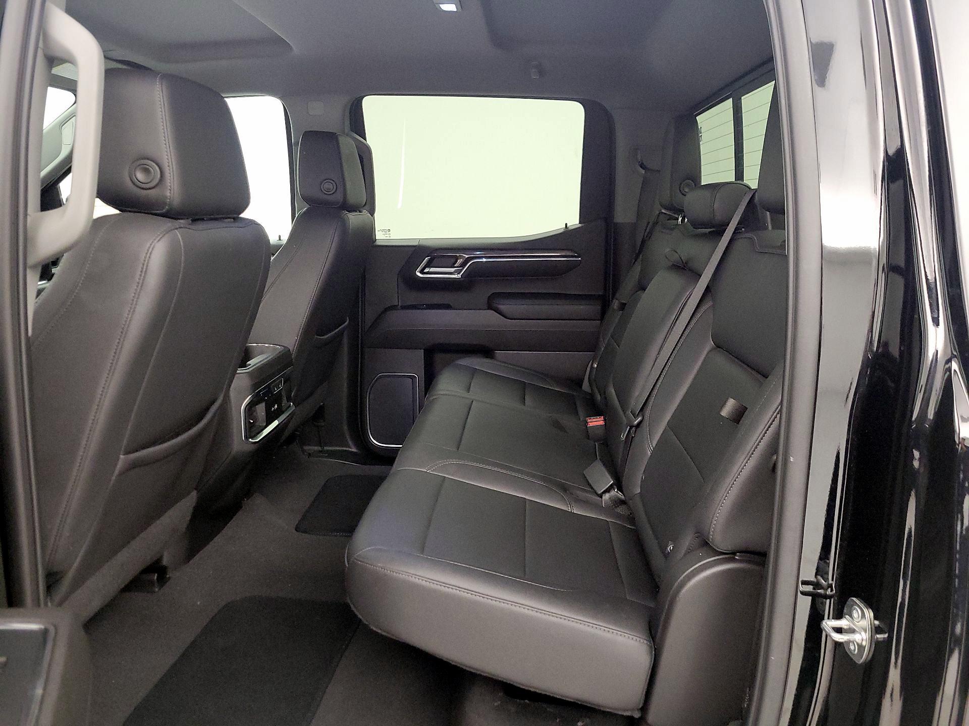 Thumbnail: 2023 Chevrolet Silverado 1500 - 19