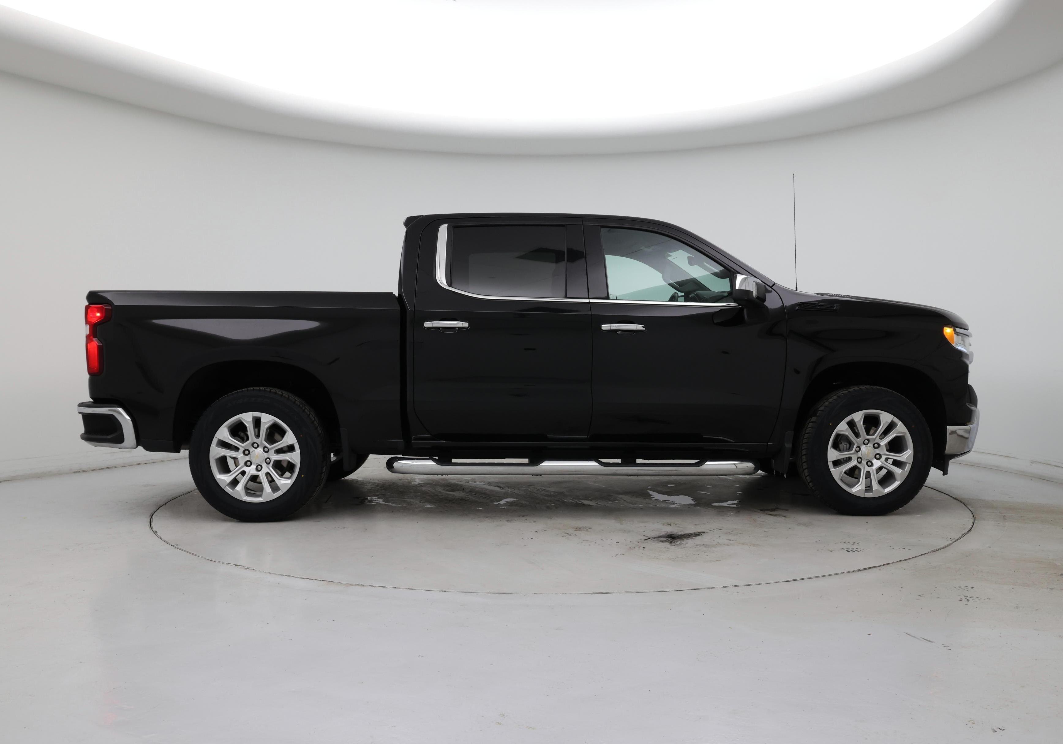 Thumbnail: 2023 Chevrolet Silverado 1500 - 7