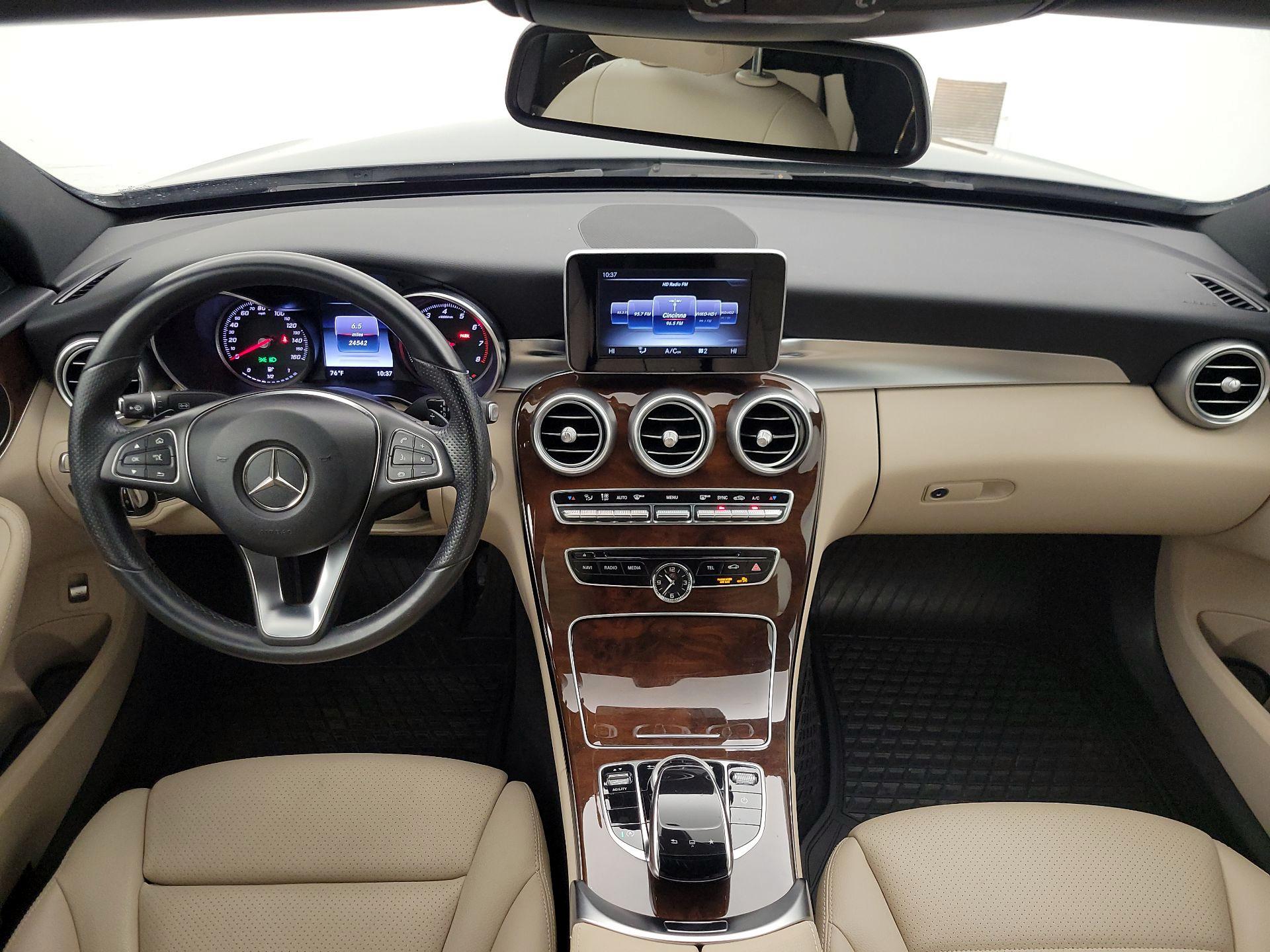 Thumbnail: 2015 Mercedes-Benz C-Class - 9