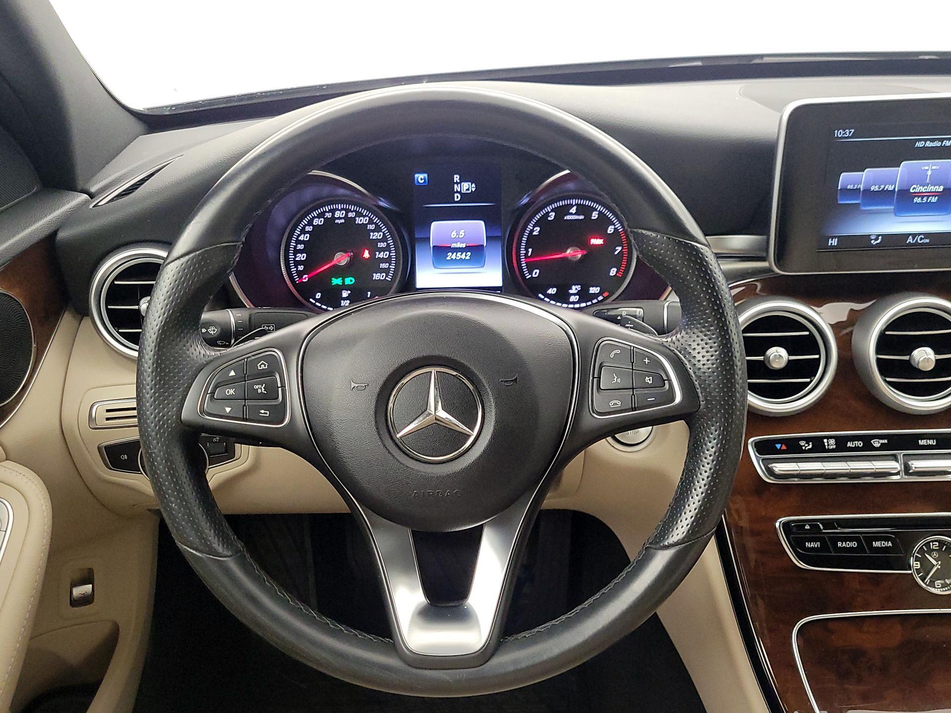 Thumbnail: 2015 Mercedes-Benz C-Class - 10