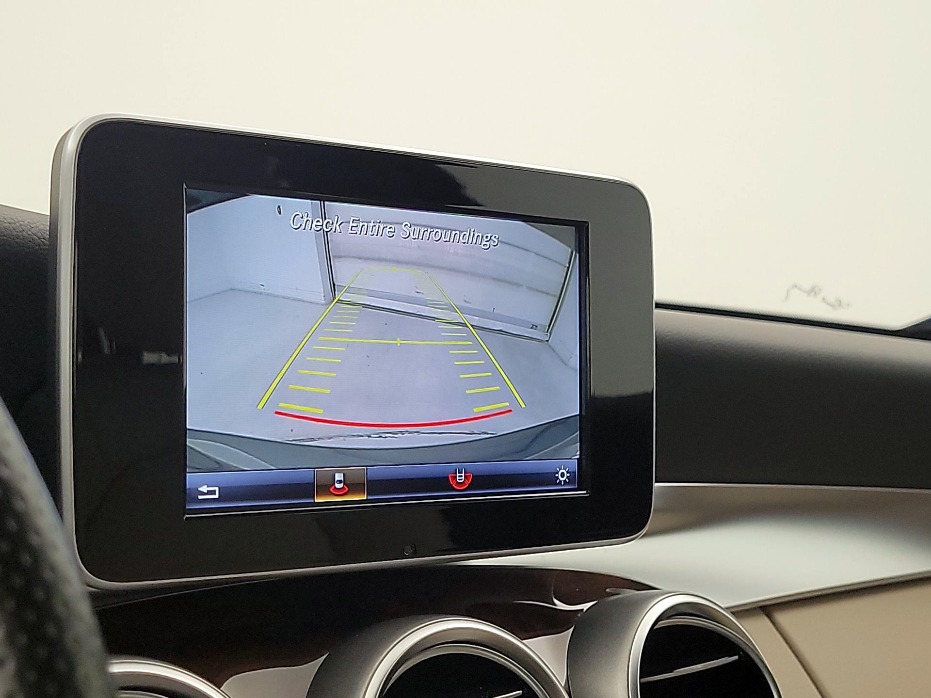 Thumbnail: 2015 Mercedes-Benz C-Class - 14