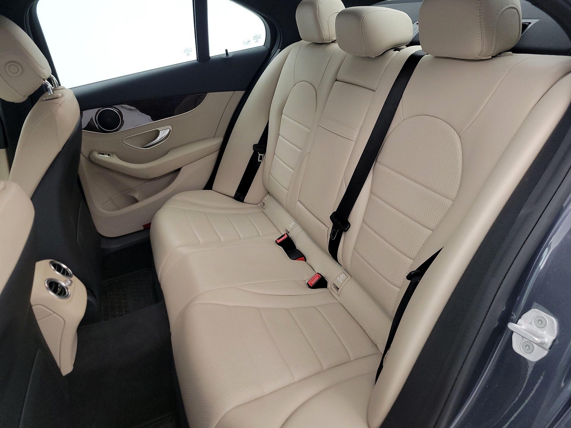 Thumbnail: 2015 Mercedes-Benz C-Class - 19