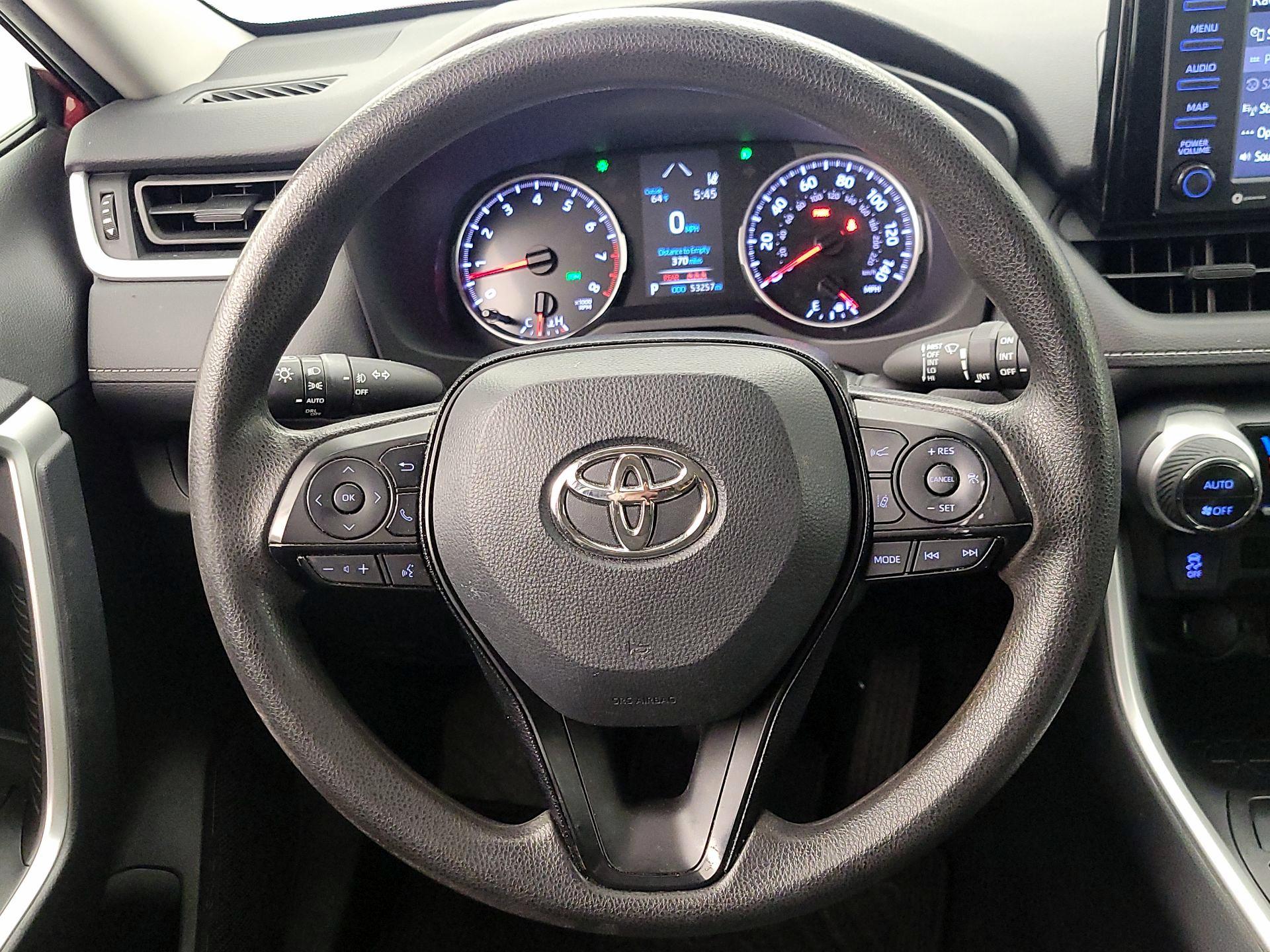 Thumbnail: 2021 Toyota RAV4 - 10