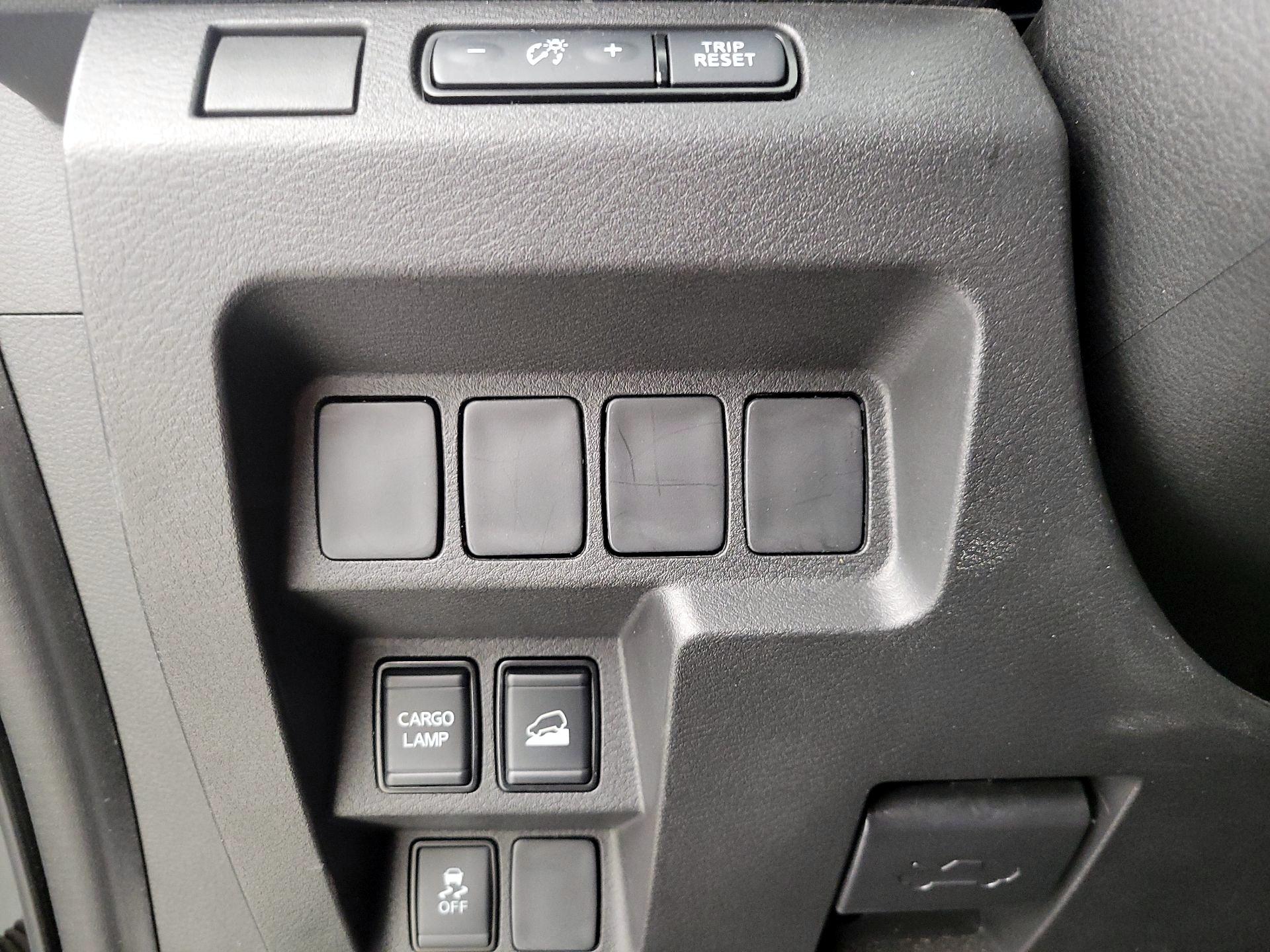 Thumbnail: 2023 Nissan Frontier - 13