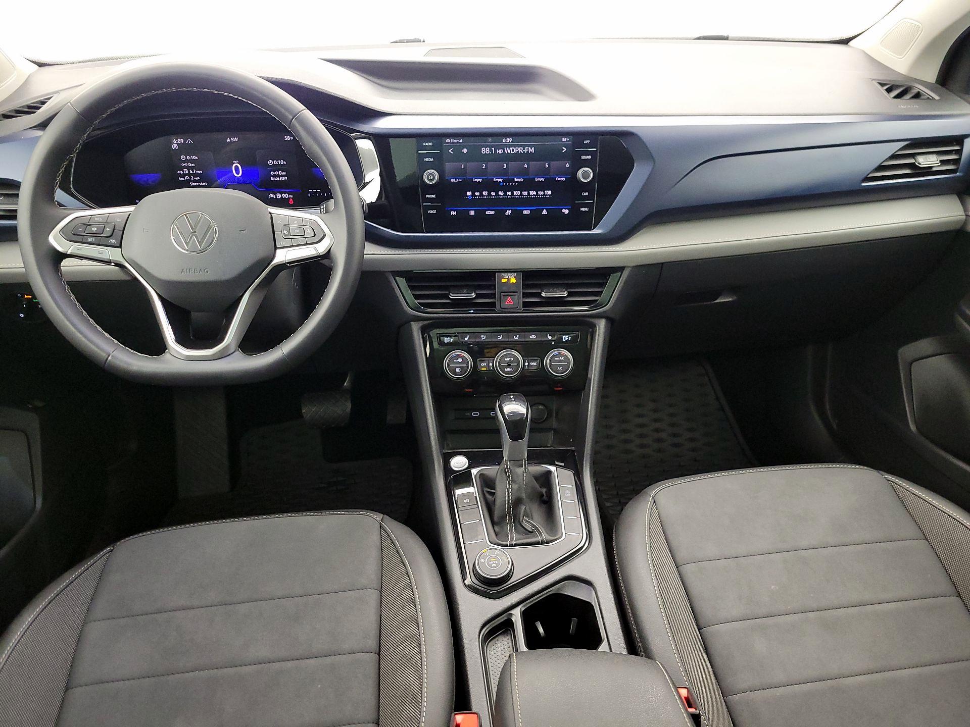 Thumbnail: 2024 Volkswagen Taos - 9