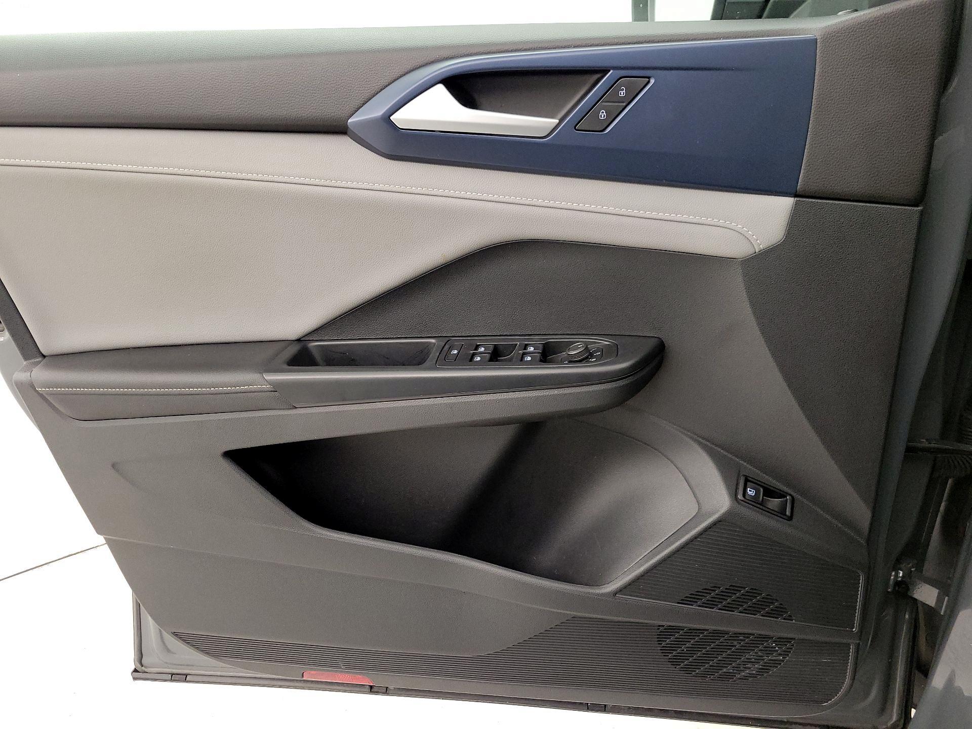 Thumbnail: 2024 Volkswagen Taos - 12