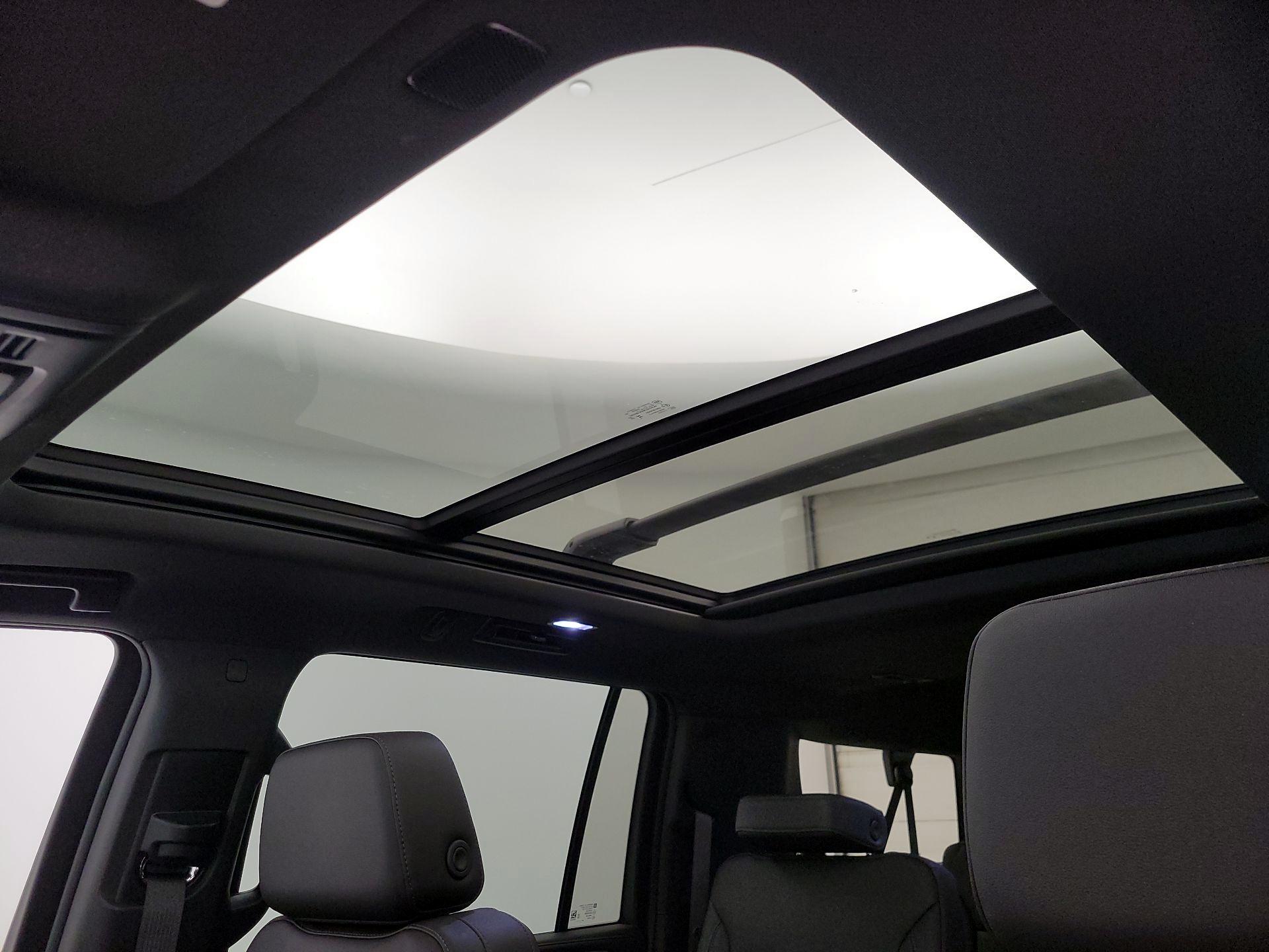 Thumbnail: 2023 Chevrolet Suburban - 19