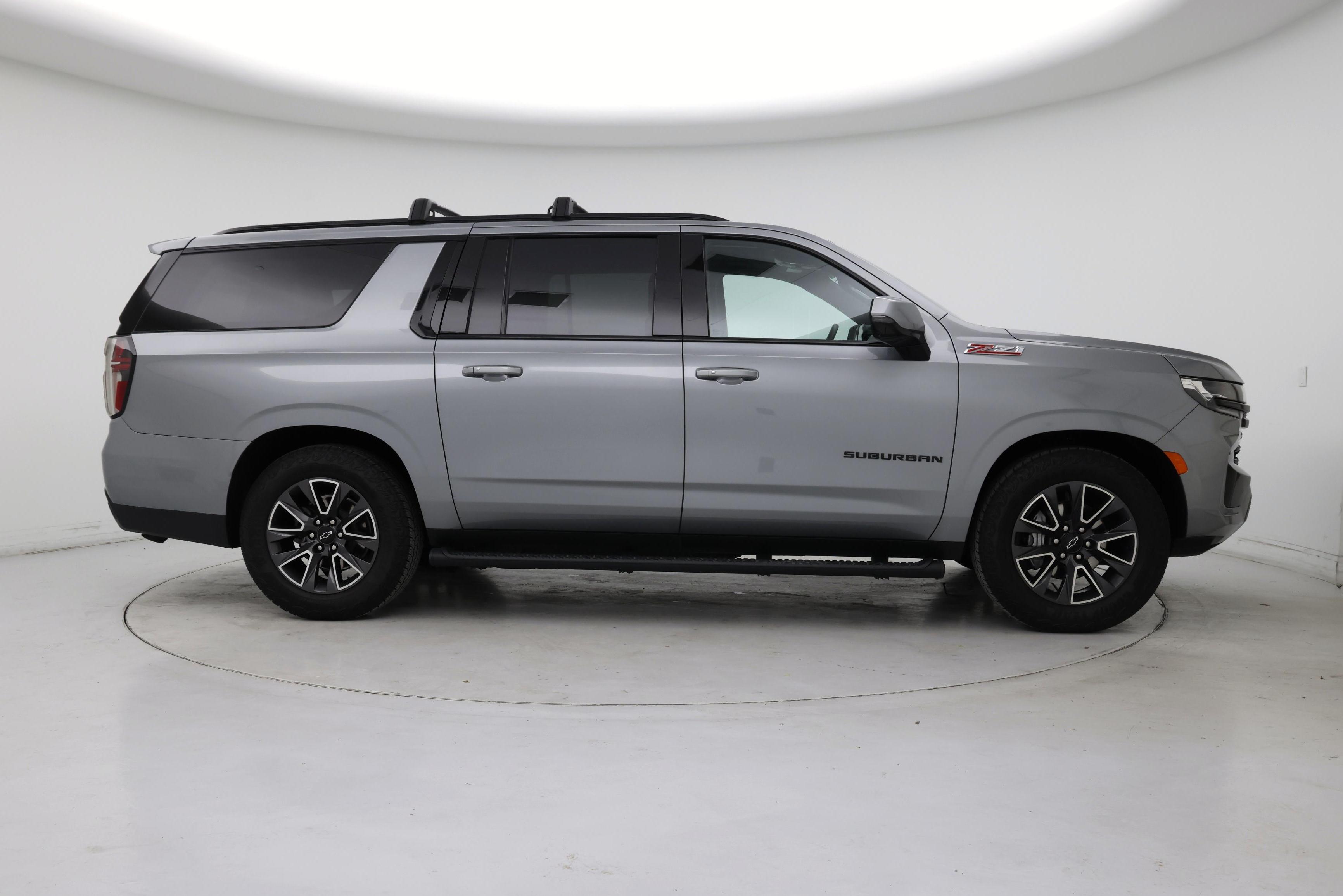 Thumbnail: 2023 Chevrolet Suburban - 7