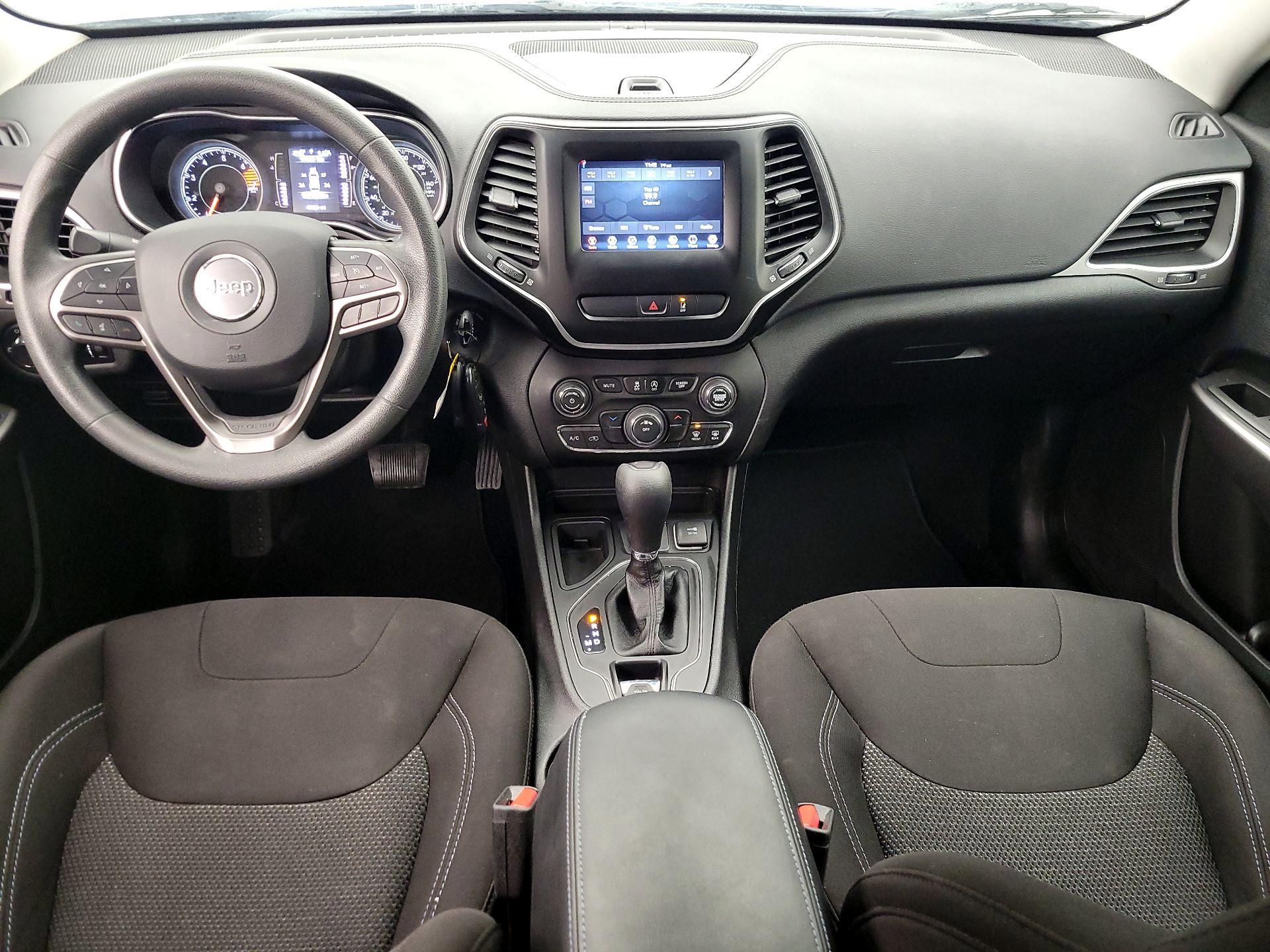 Thumbnail: 2021 Jeep Cherokee - 9