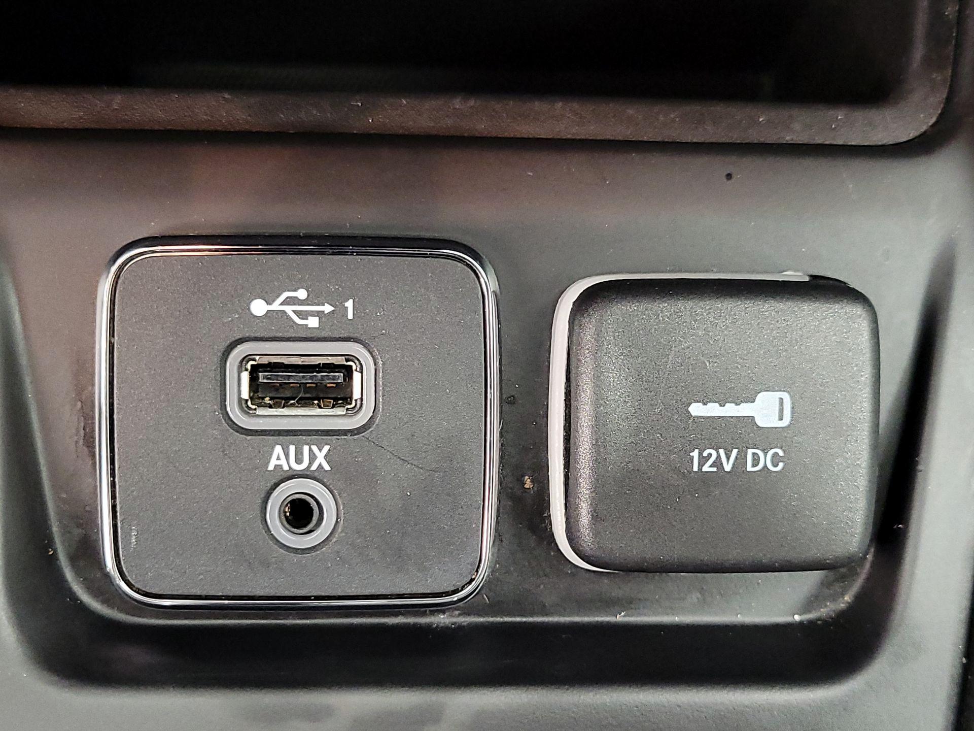 Thumbnail: 2021 Jeep Cherokee - 18