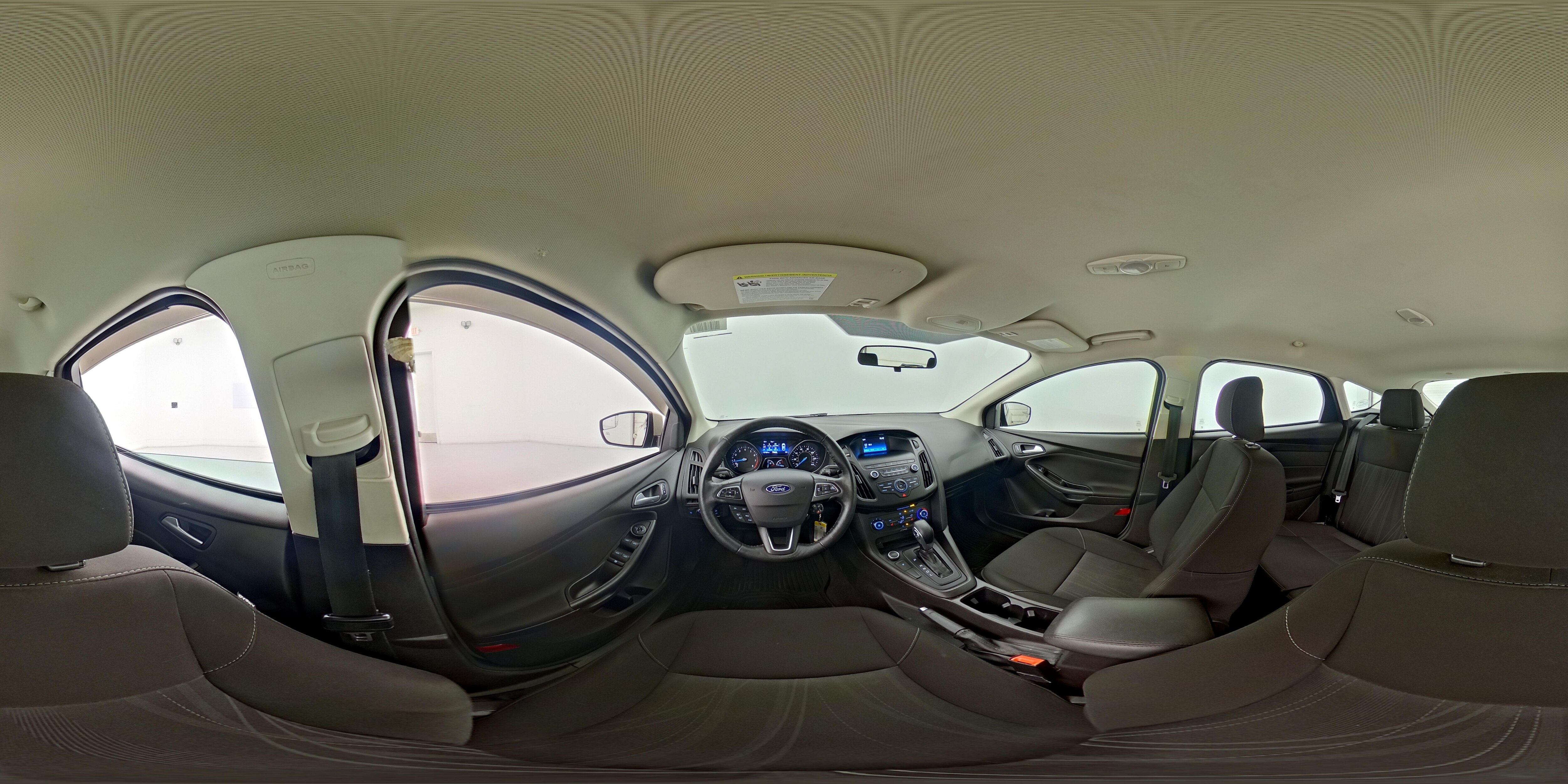 2018 Ford Focus SE - Photo 26