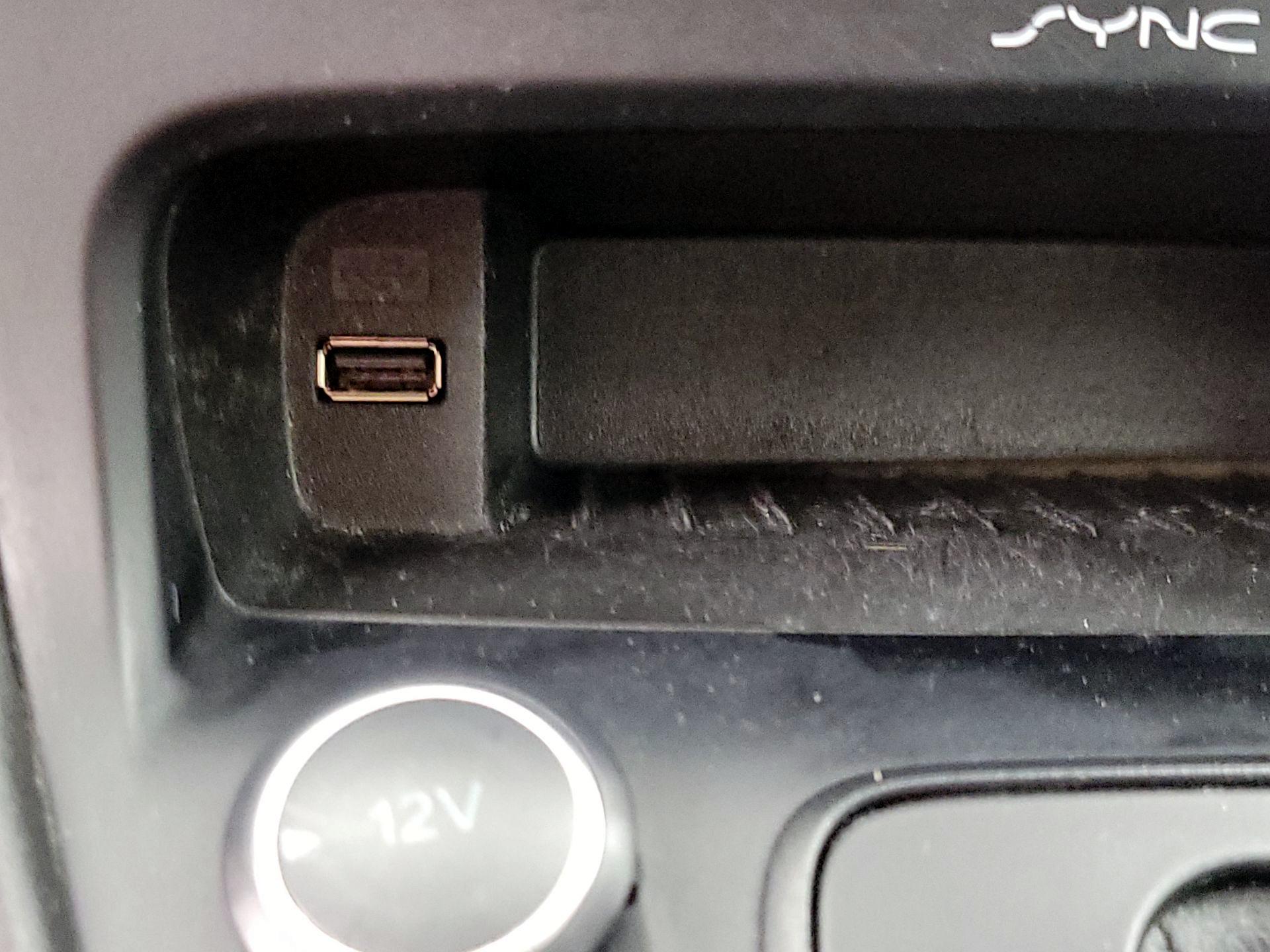 Thumbnail: 2018 Ford Focus - 18