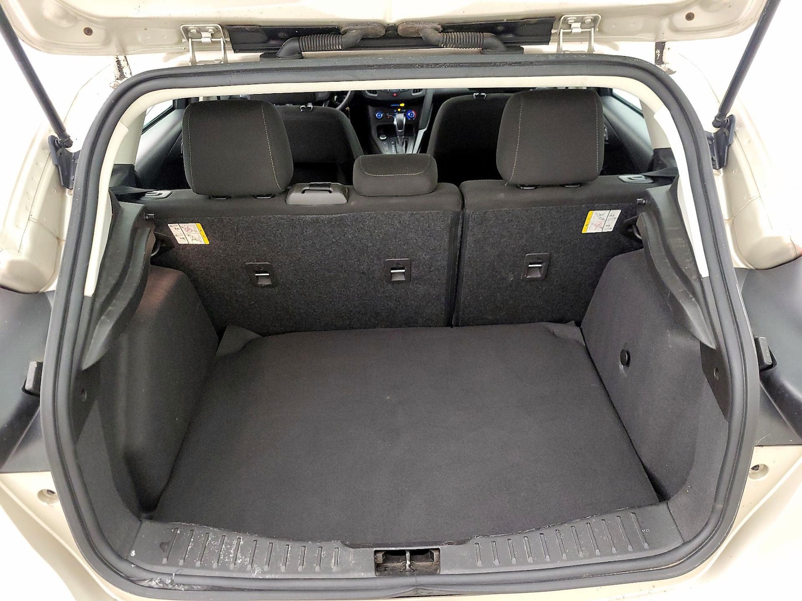 2018 Ford Focus SE - Photo 21