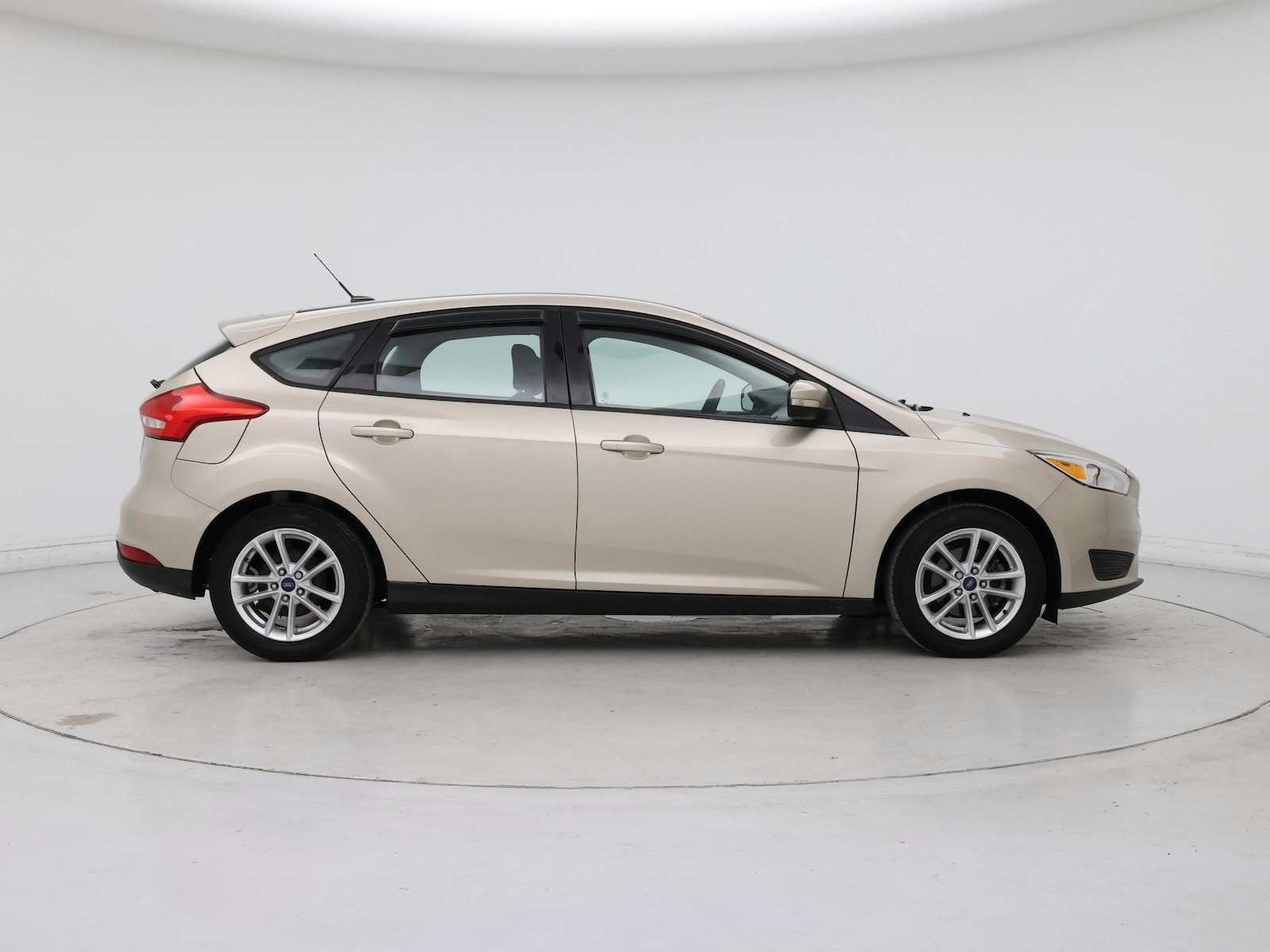 2018 Ford Focus SE - Photo 8