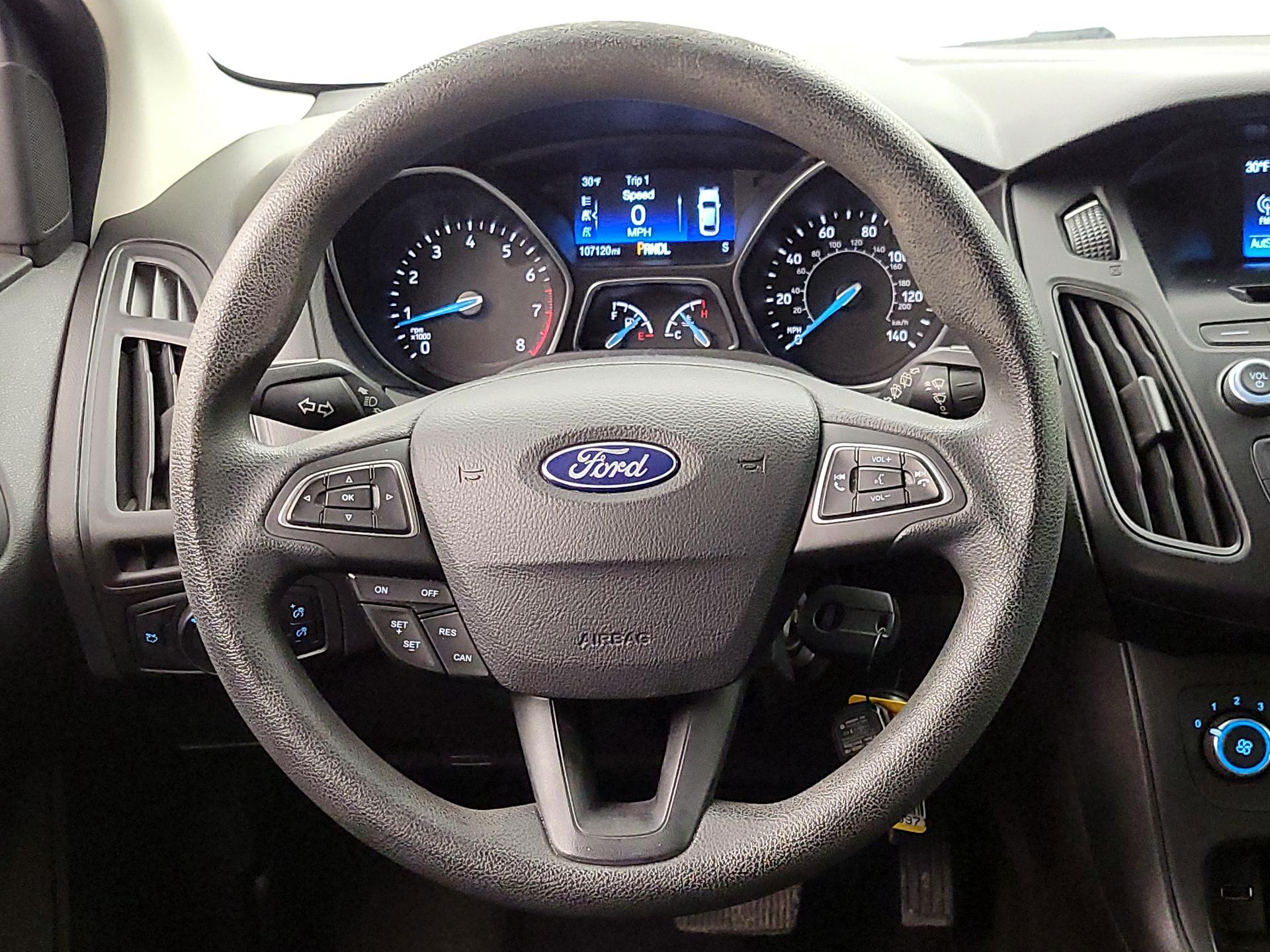 Thumbnail: 2017 Ford Focus - 10