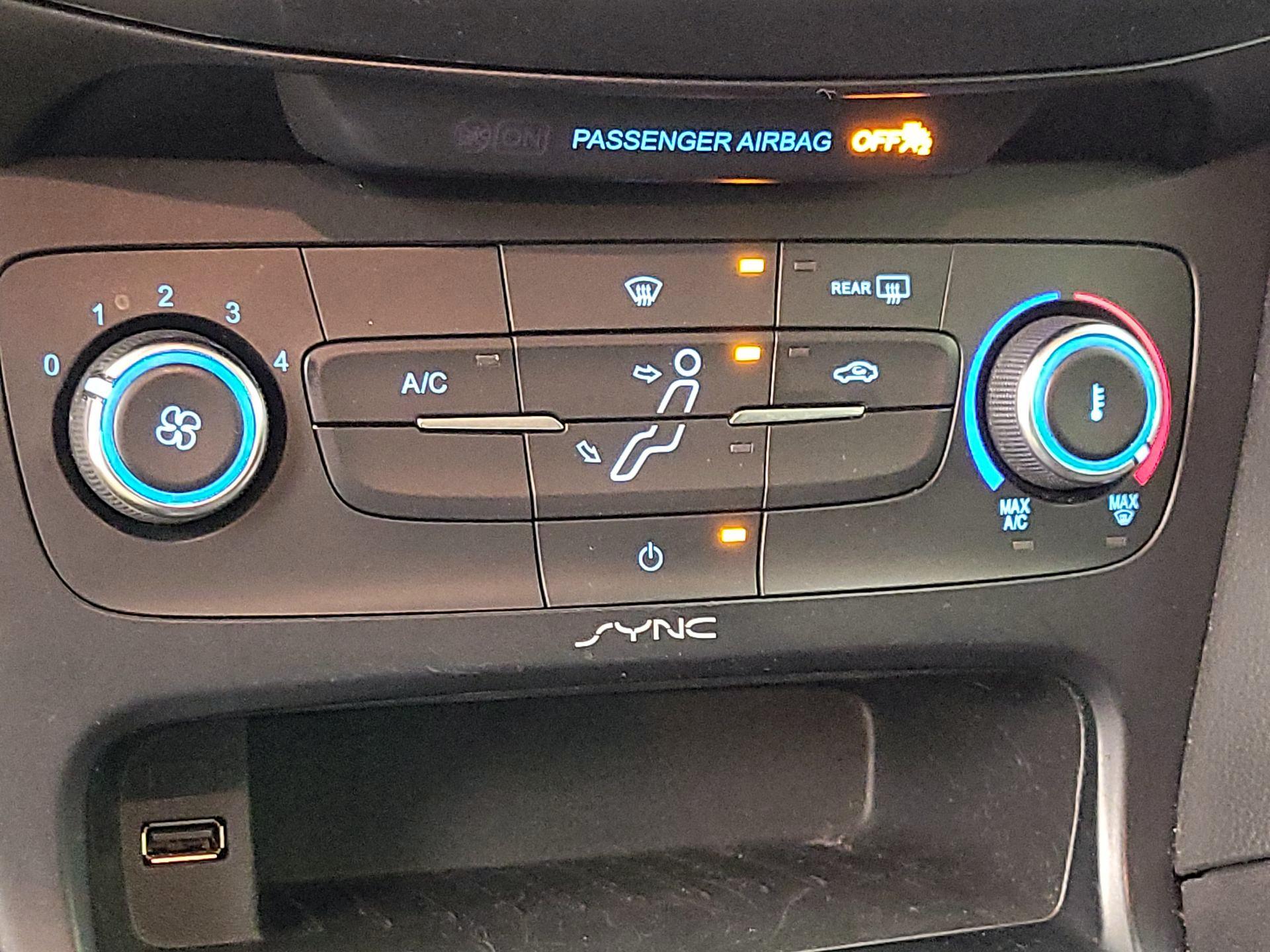 Thumbnail: 2017 Ford Focus - 16