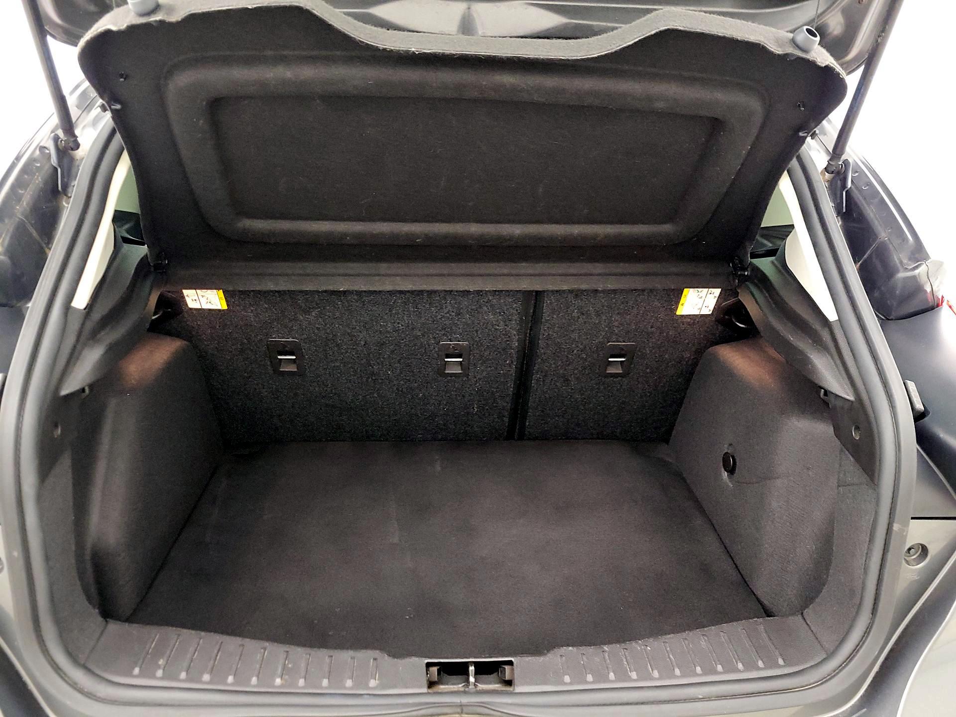 Thumbnail: 2017 Ford Focus - 20