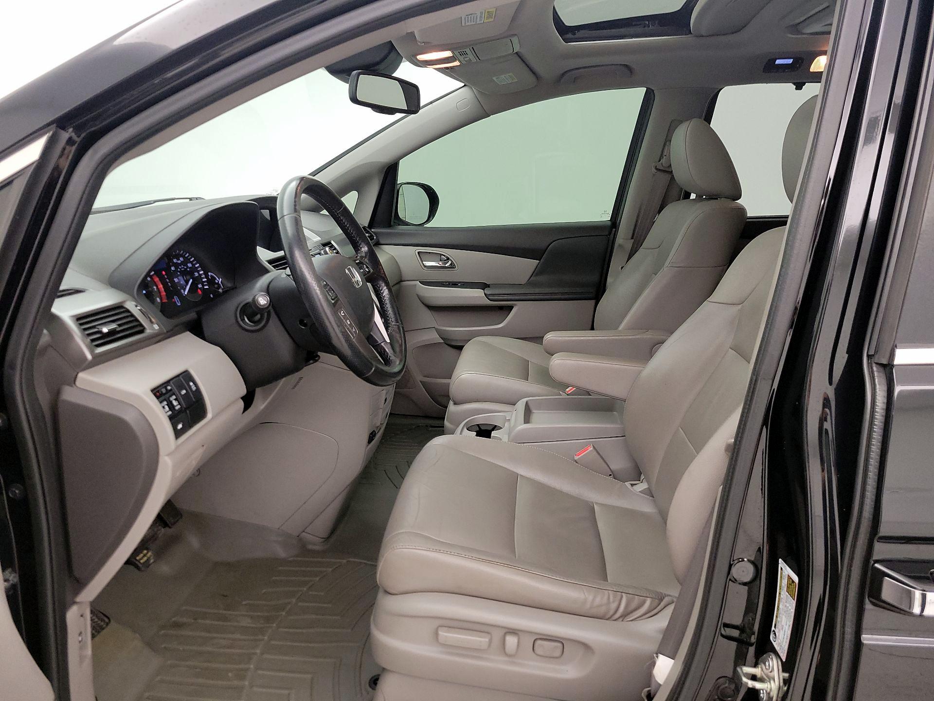 Thumbnail: 2015 Honda Odyssey - 11