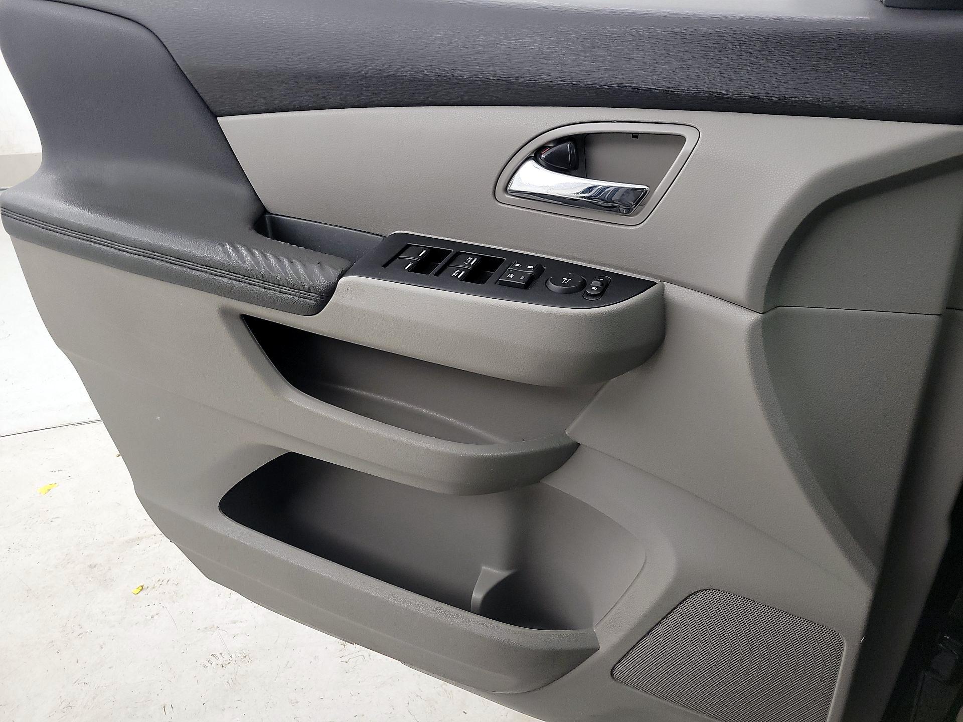 Thumbnail: 2015 Honda Odyssey - 12