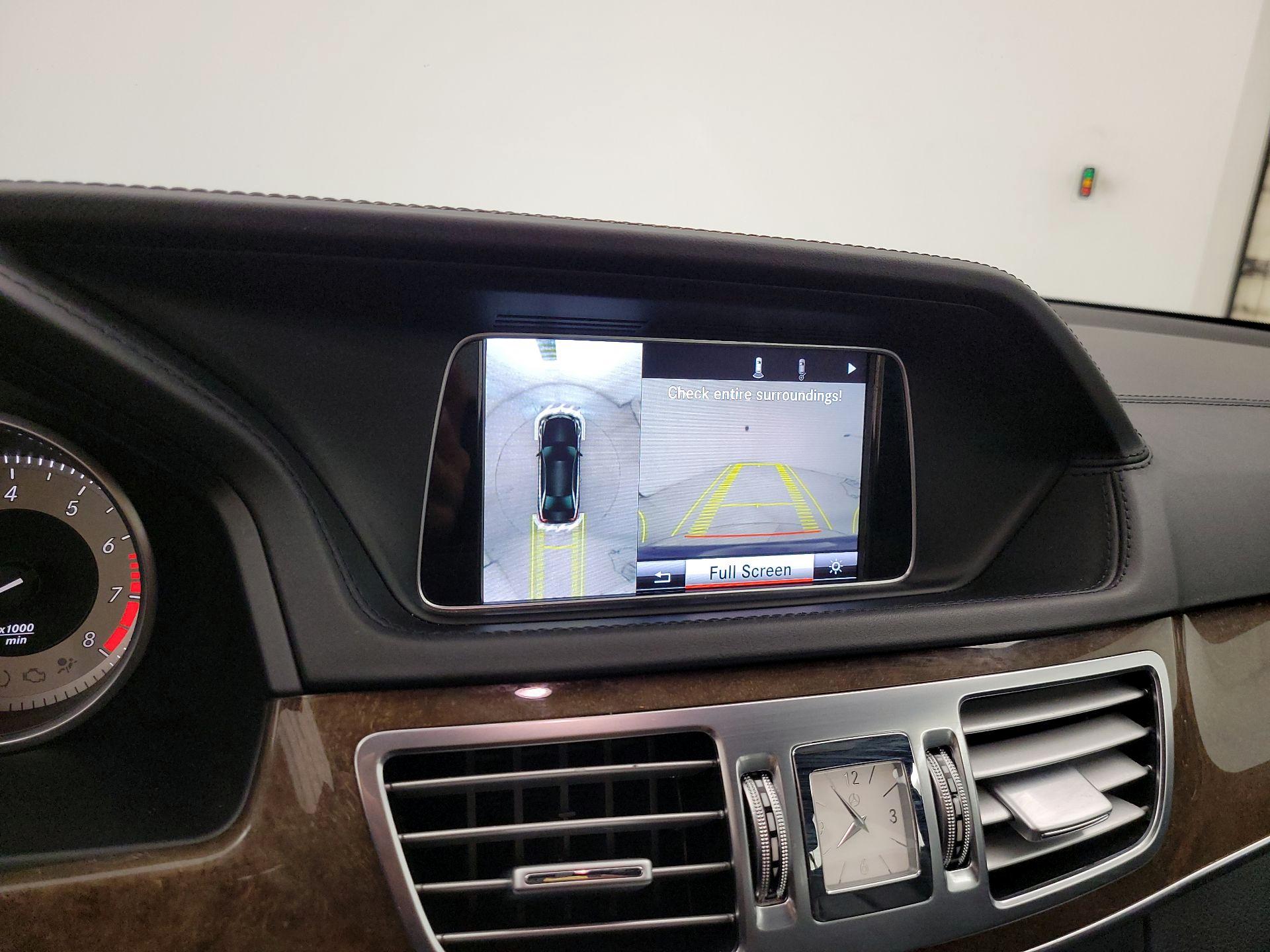 Thumbnail: 2015 Mercedes-Benz E-Class - 14