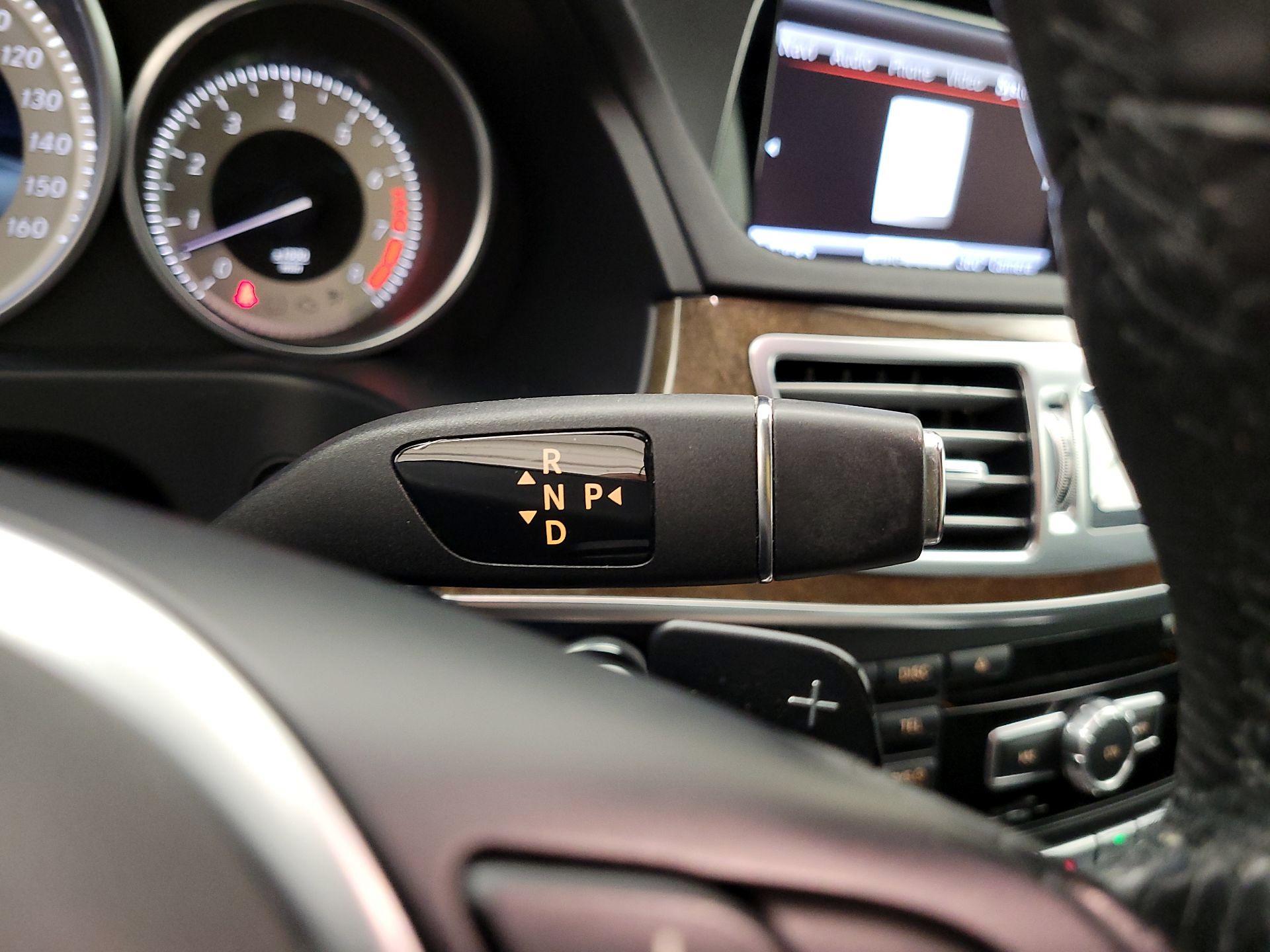 Thumbnail: 2015 Mercedes-Benz E-Class - 17