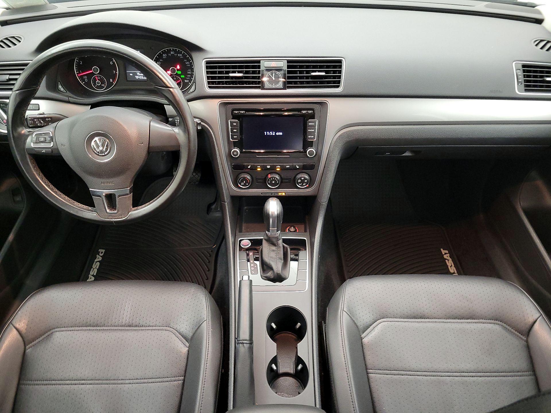 Thumbnail: 2015 Volkswagen Passat - 9