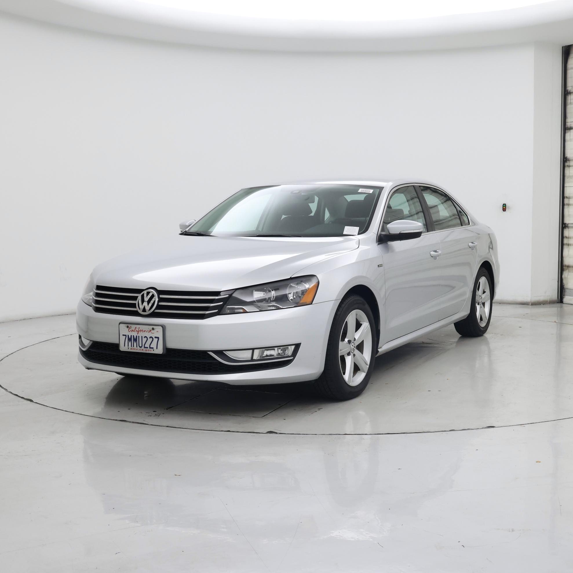 Thumbnail: 2015 Volkswagen Passat - 4