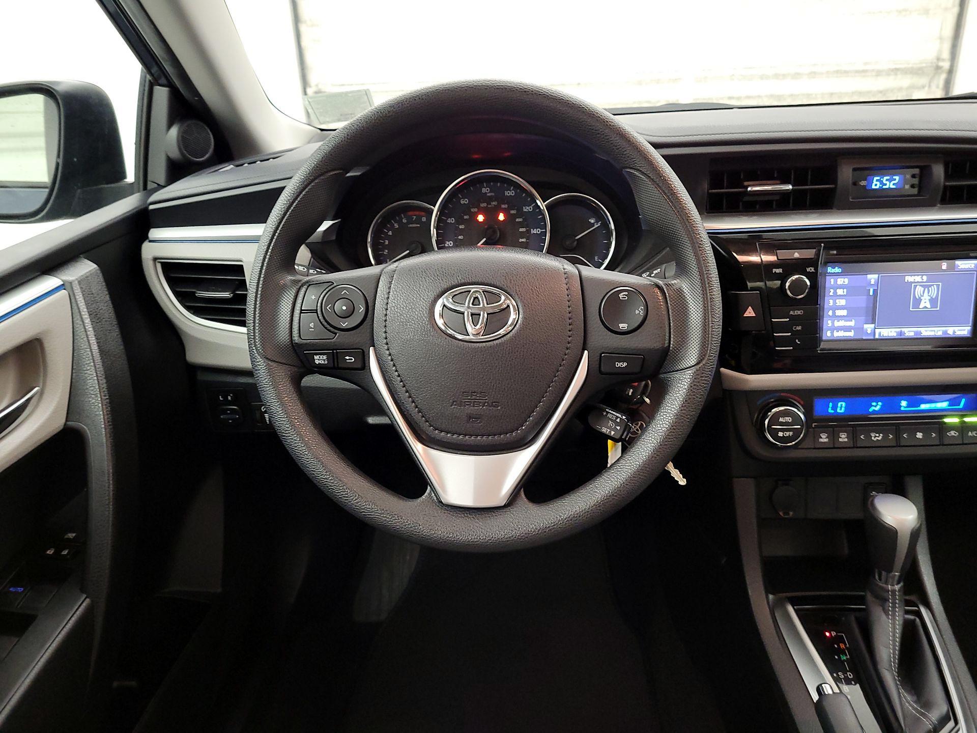 Thumbnail: 2016 Toyota Corolla - 10