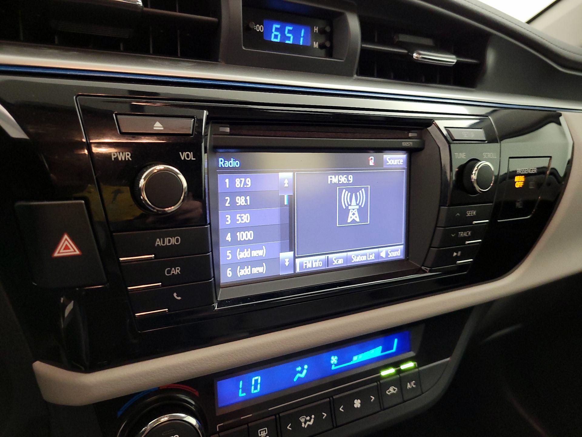 Thumbnail: 2016 Toyota Corolla - 14