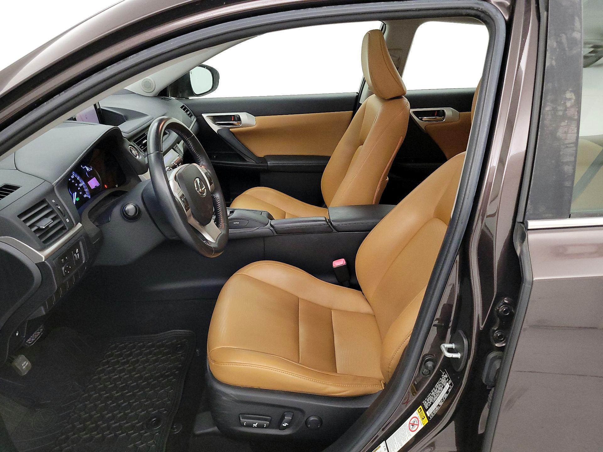 Thumbnail: 2013 Lexus CT - 11