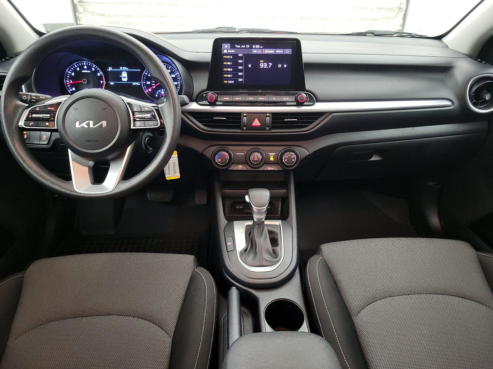 Thumbnail: 2023 Kia Forte - 9
