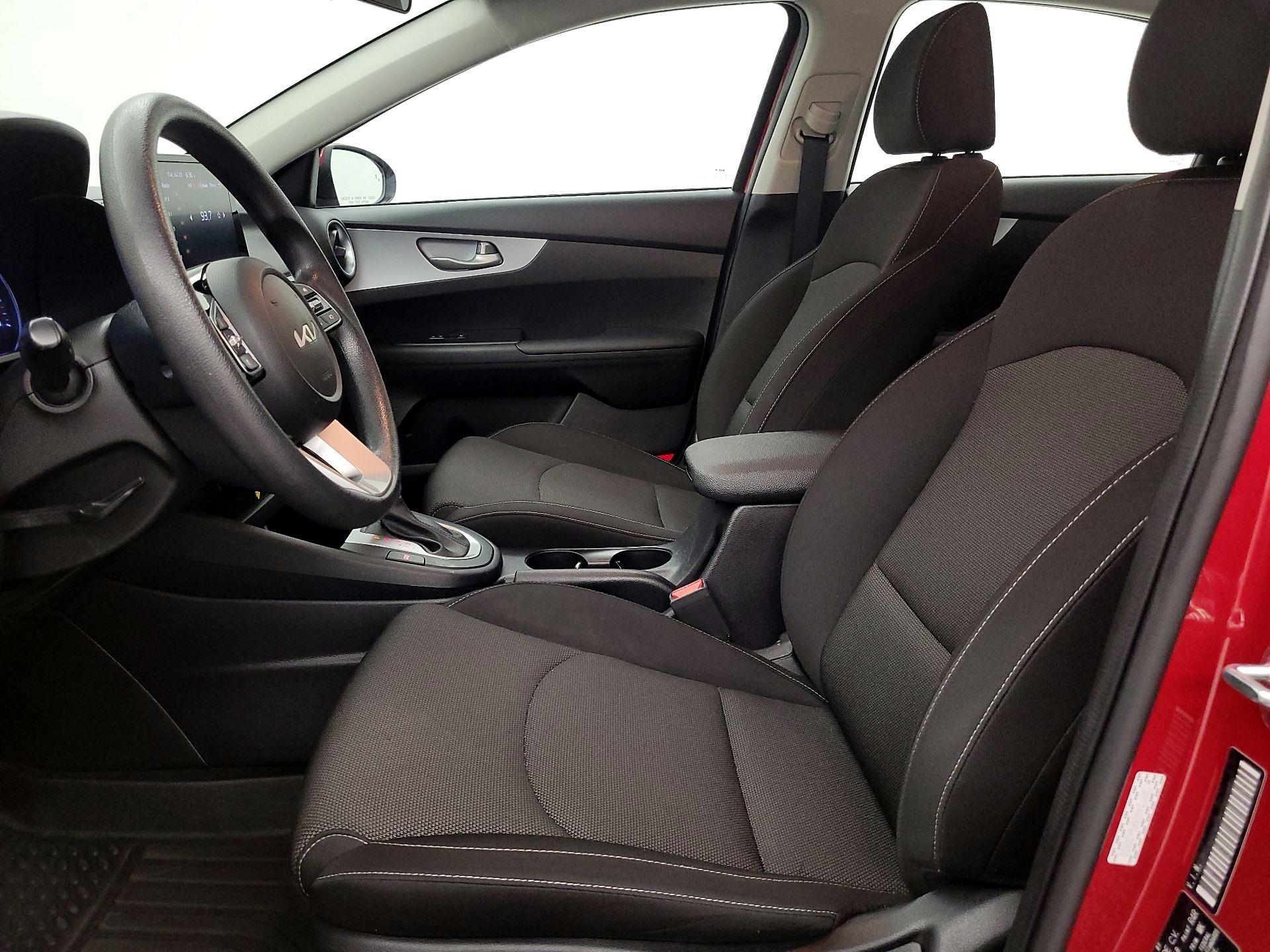 Thumbnail: 2023 Kia Forte - 11