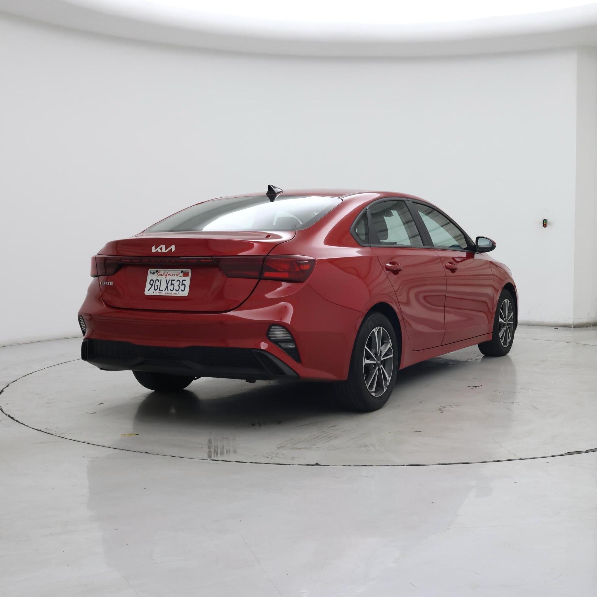 Thumbnail: 2023 Kia Forte - 8