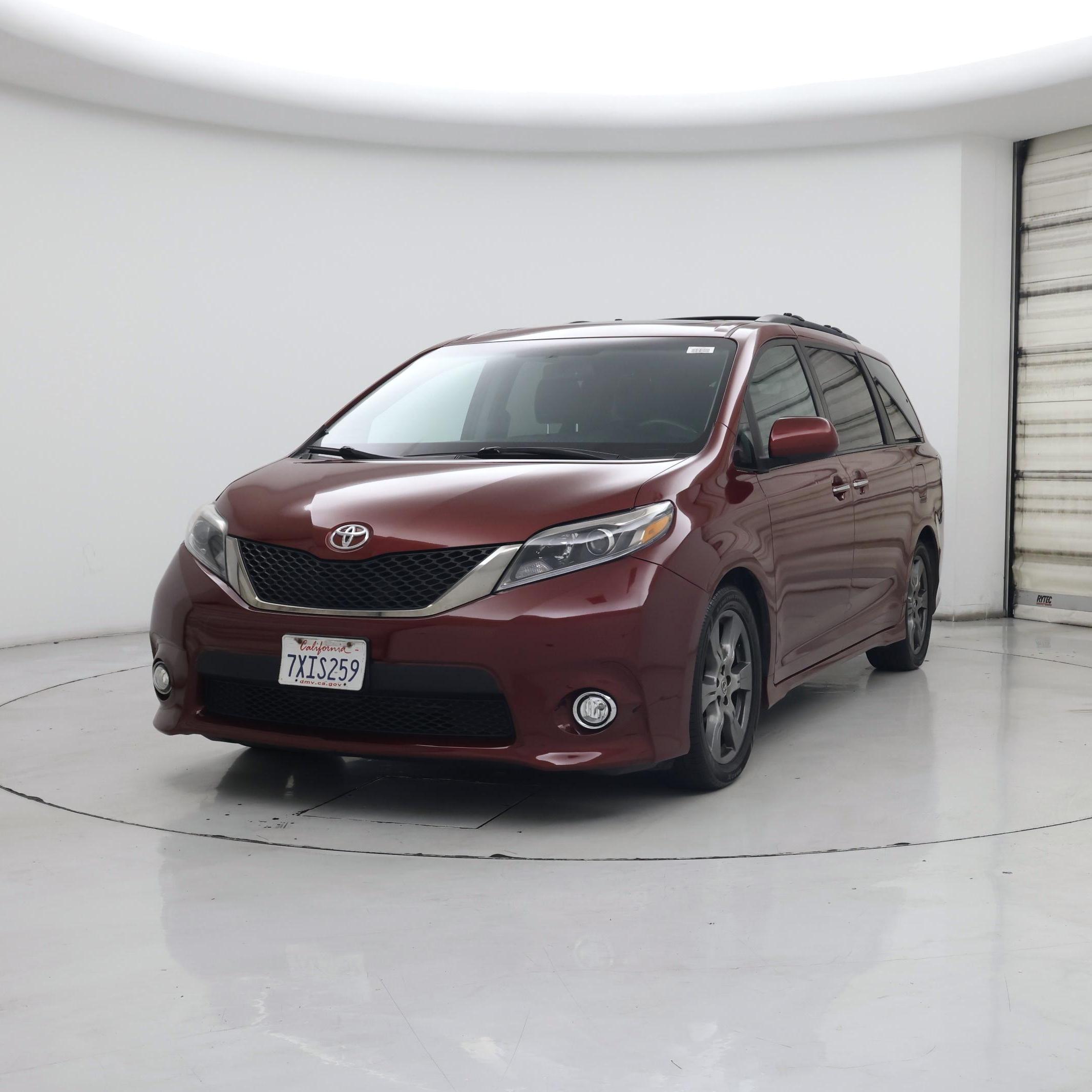 Thumbnail: 2017 Toyota Sienna - 4