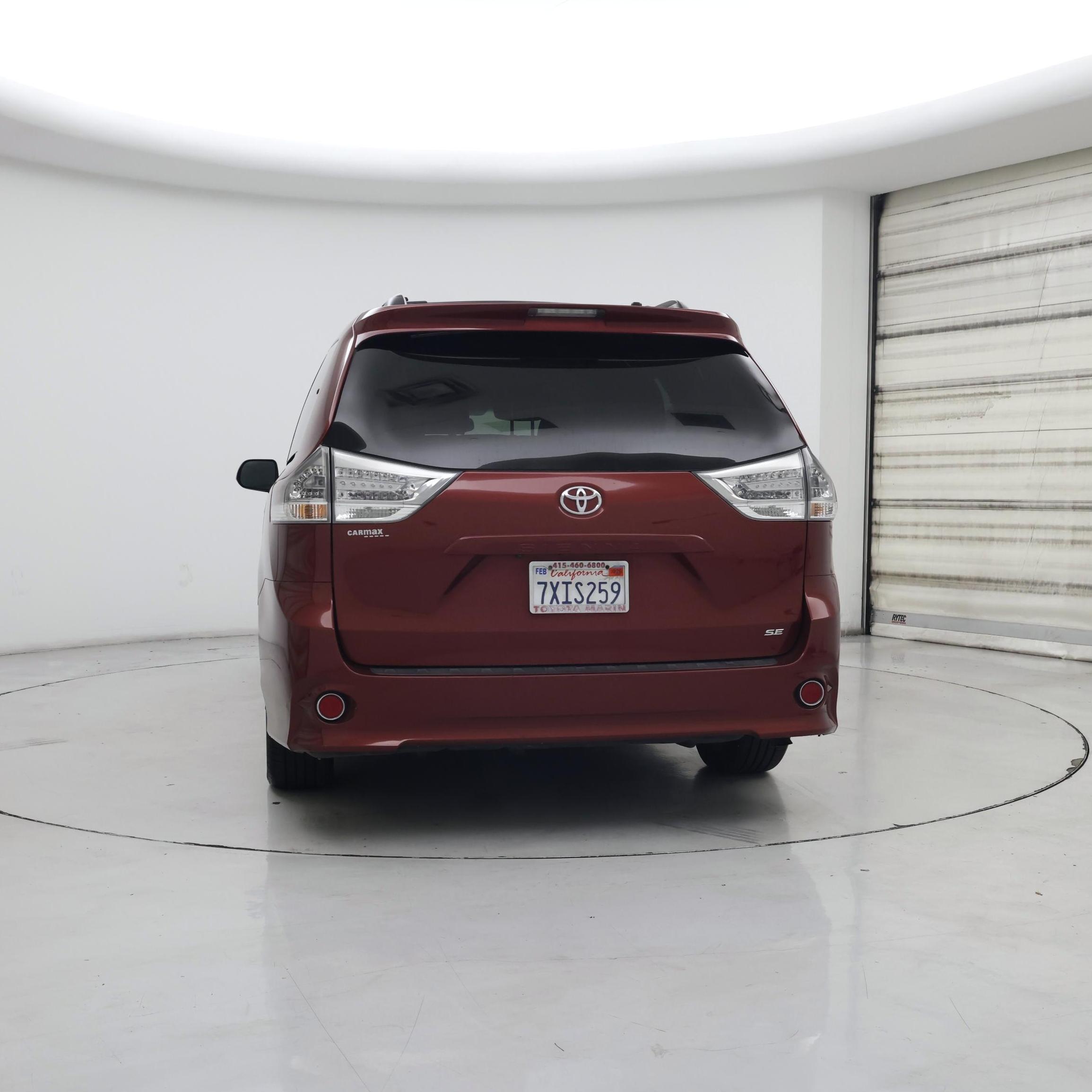 Thumbnail: 2017 Toyota Sienna - 6