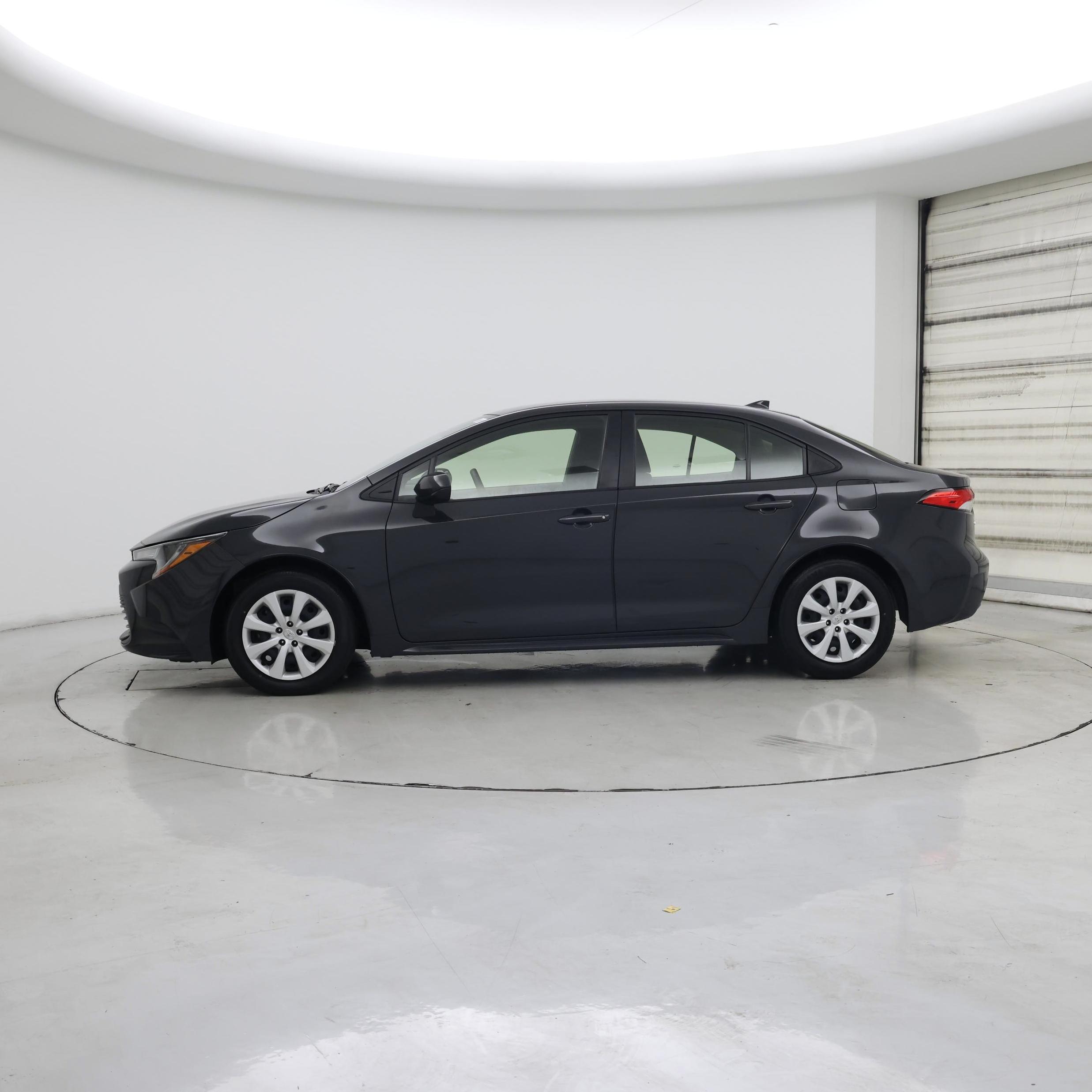 Thumbnail: 2024 Toyota Corolla - 3