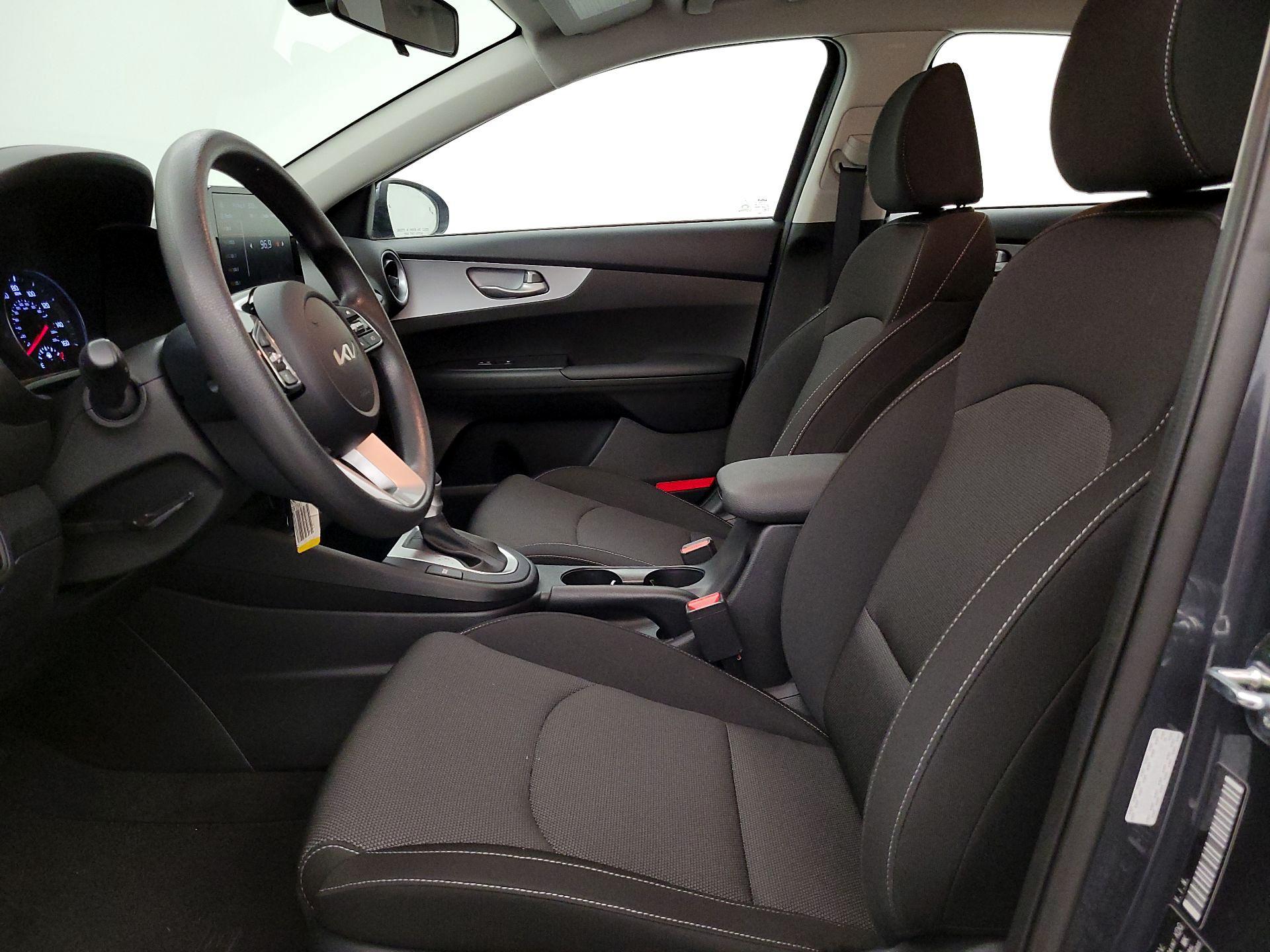 Thumbnail: 2023 Kia Forte - 11