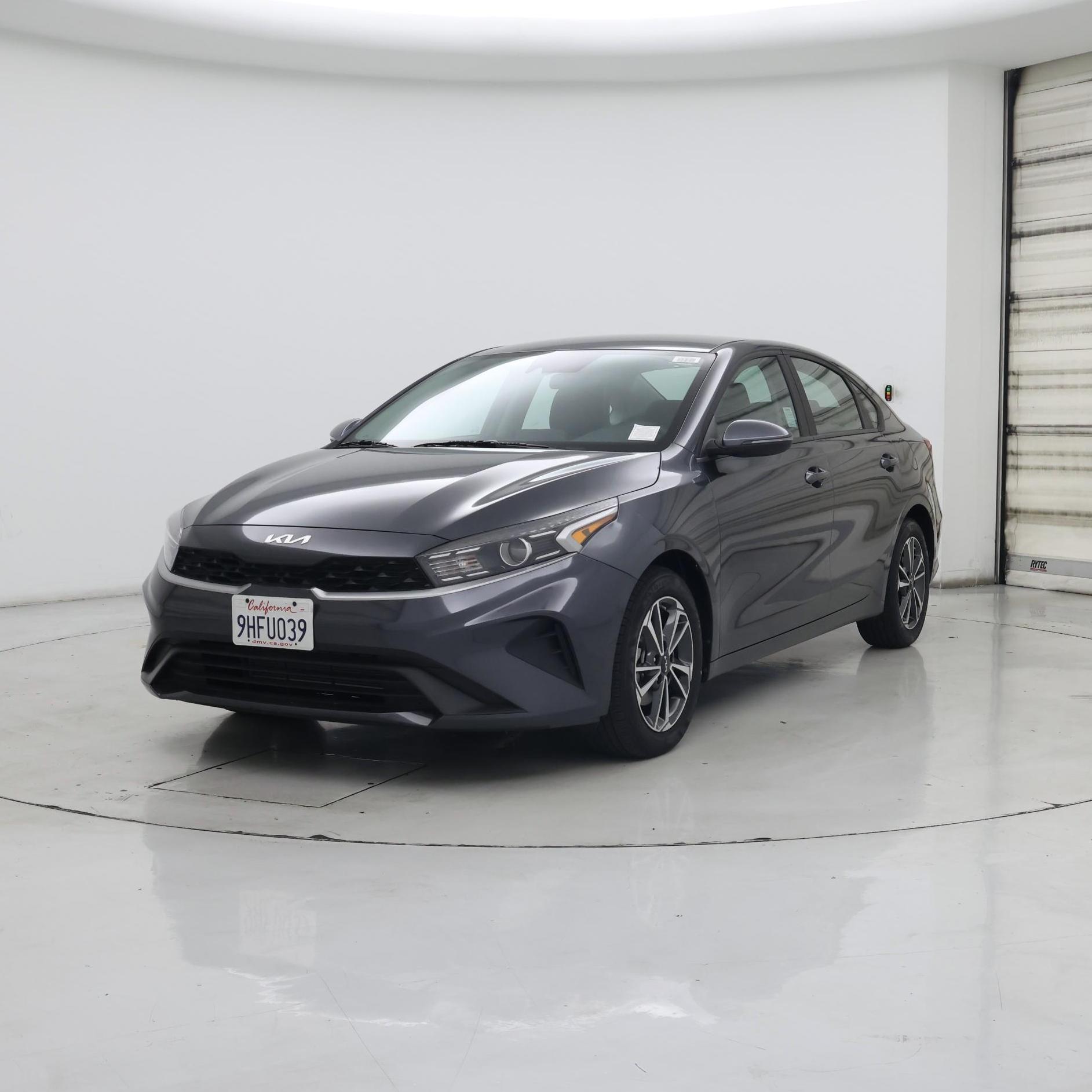 Thumbnail: 2023 Kia Forte - 4