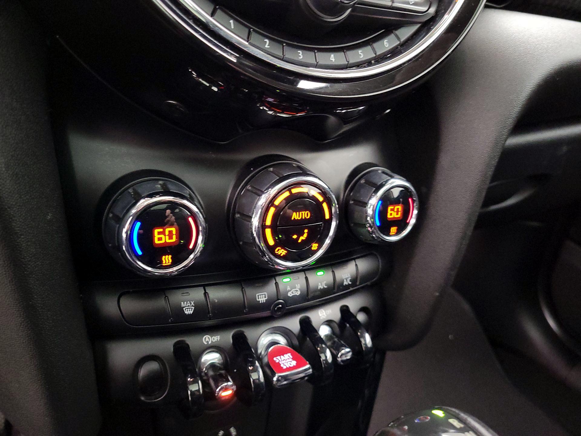 Thumbnail: 2017 MINI Cooper Hardtop - 14