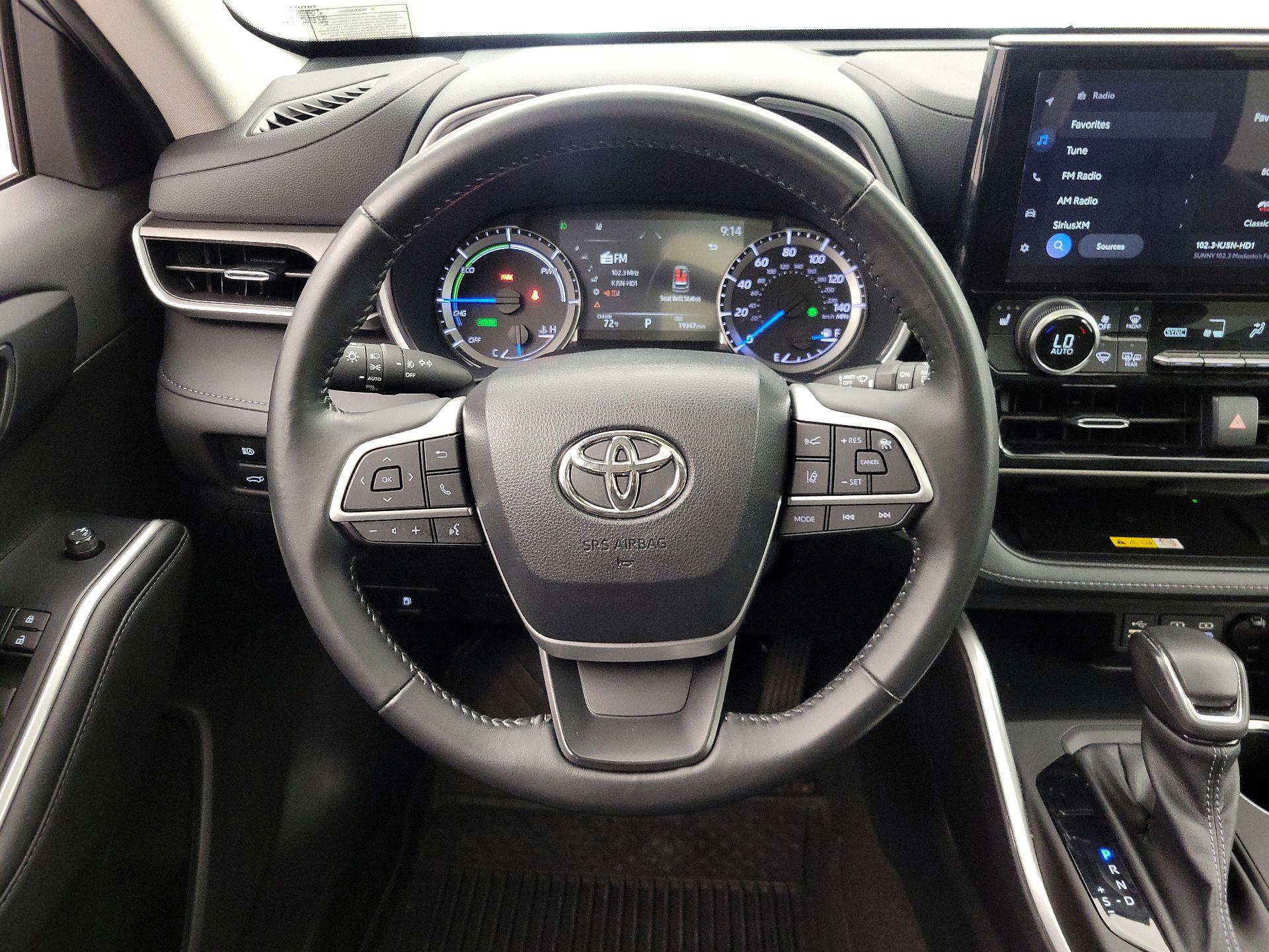 Thumbnail: 2023 Toyota Highlander - 10