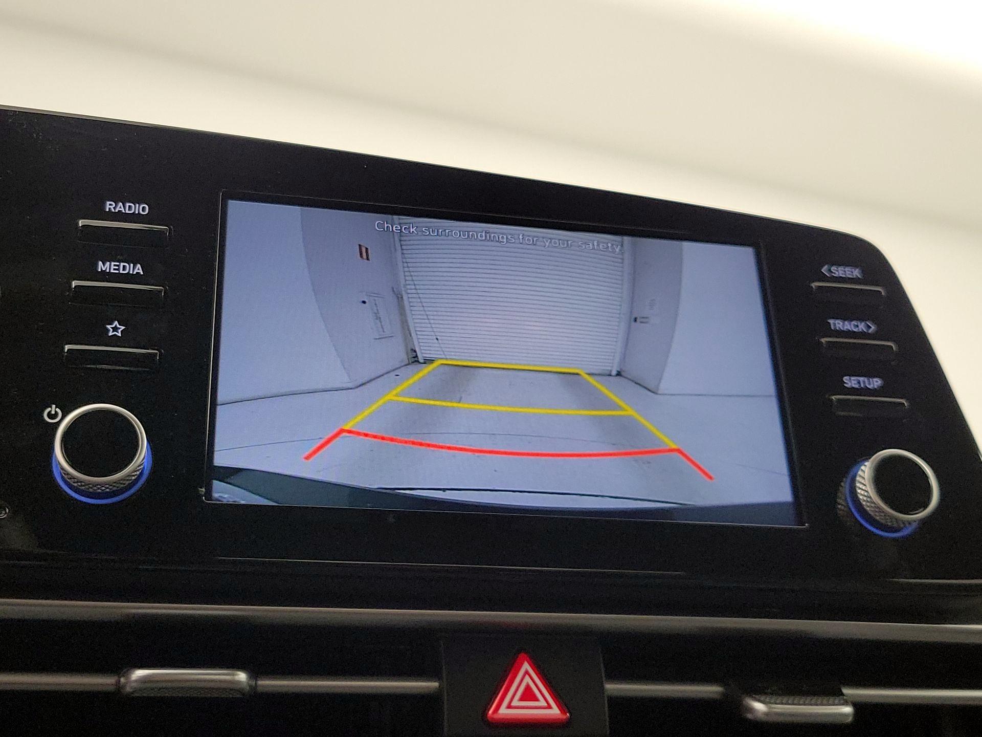 Thumbnail: 2021 Hyundai Elantra - 14