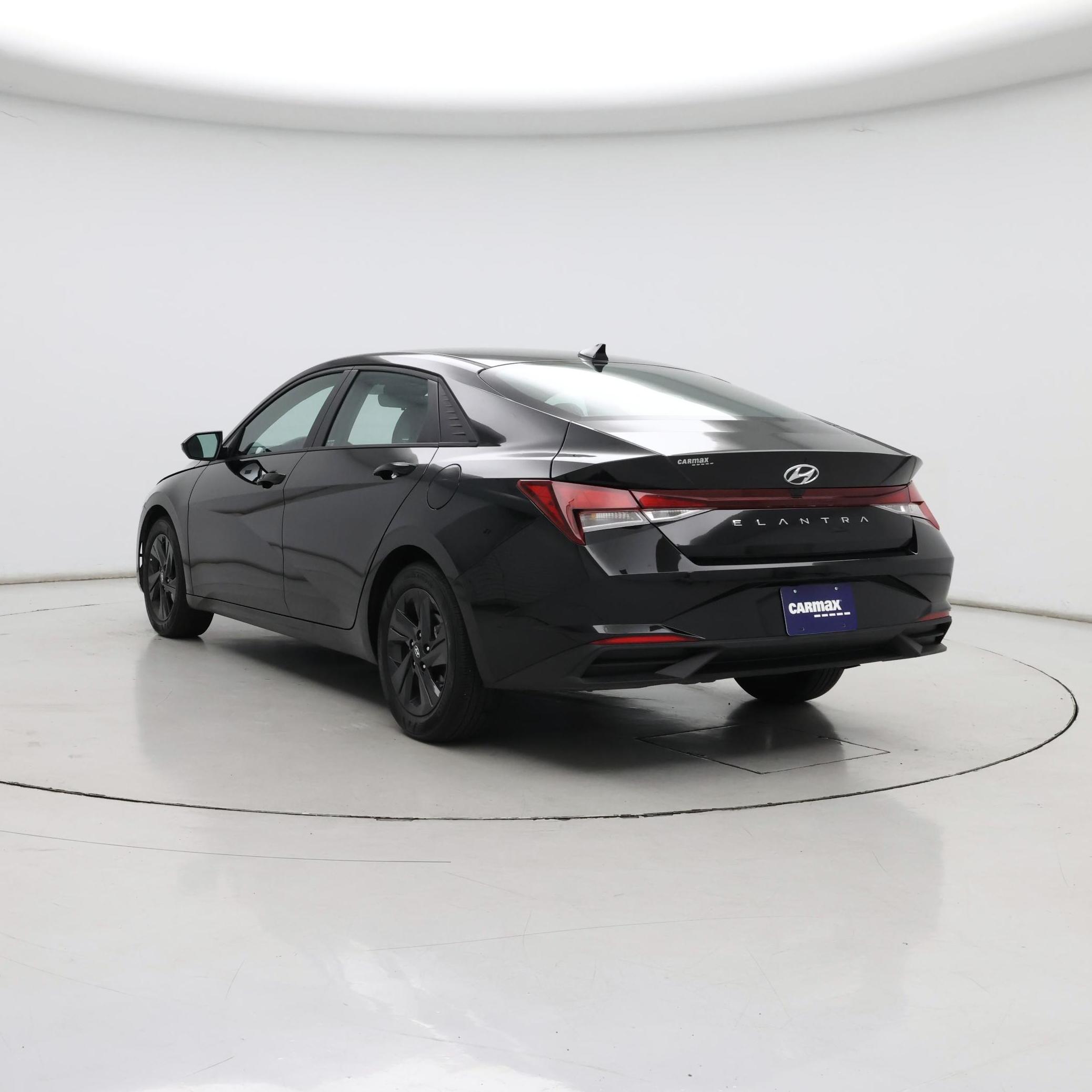 Thumbnail: 2021 Hyundai Elantra - 2