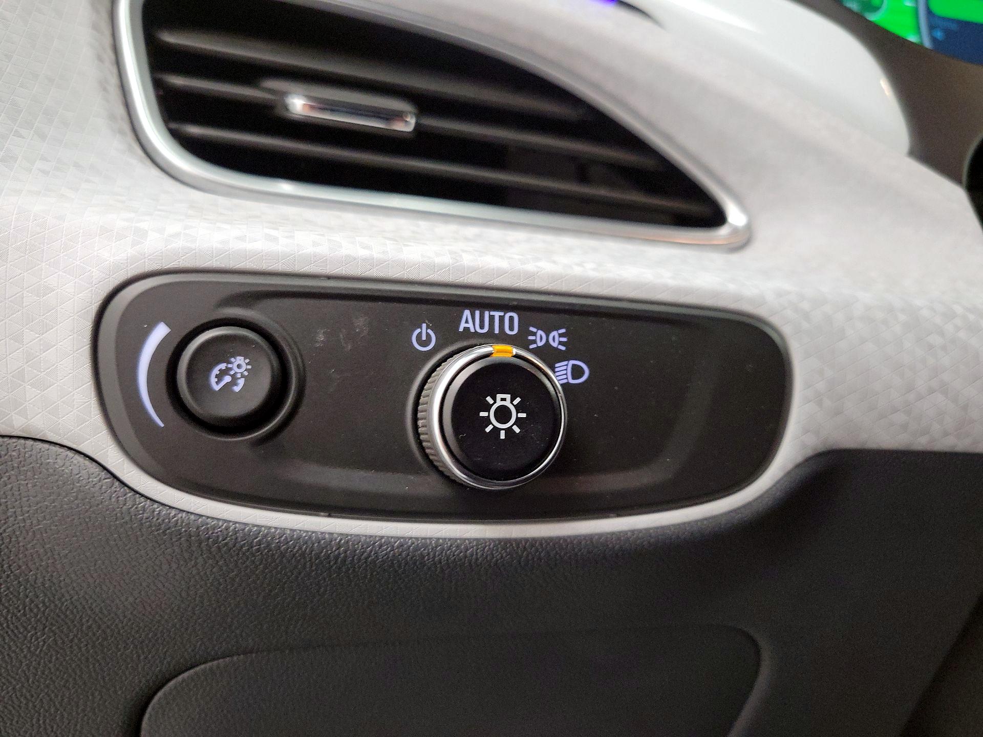 Thumbnail: 2021 Chevrolet Bolt EV - 13