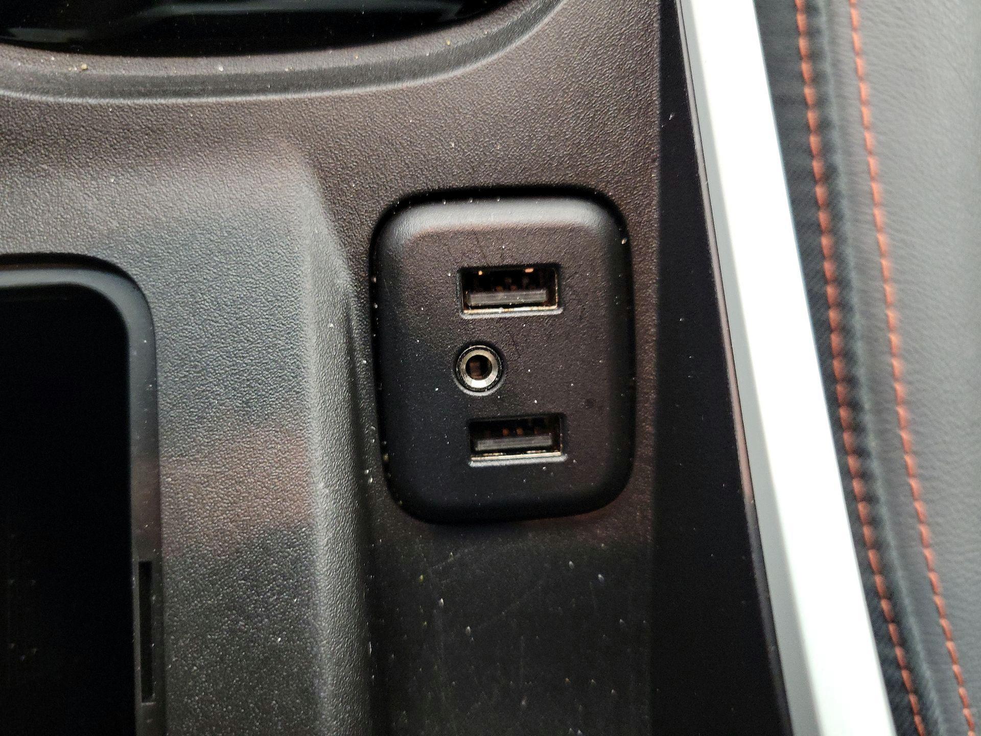 Thumbnail: 2021 Chevrolet Bolt EV - 18